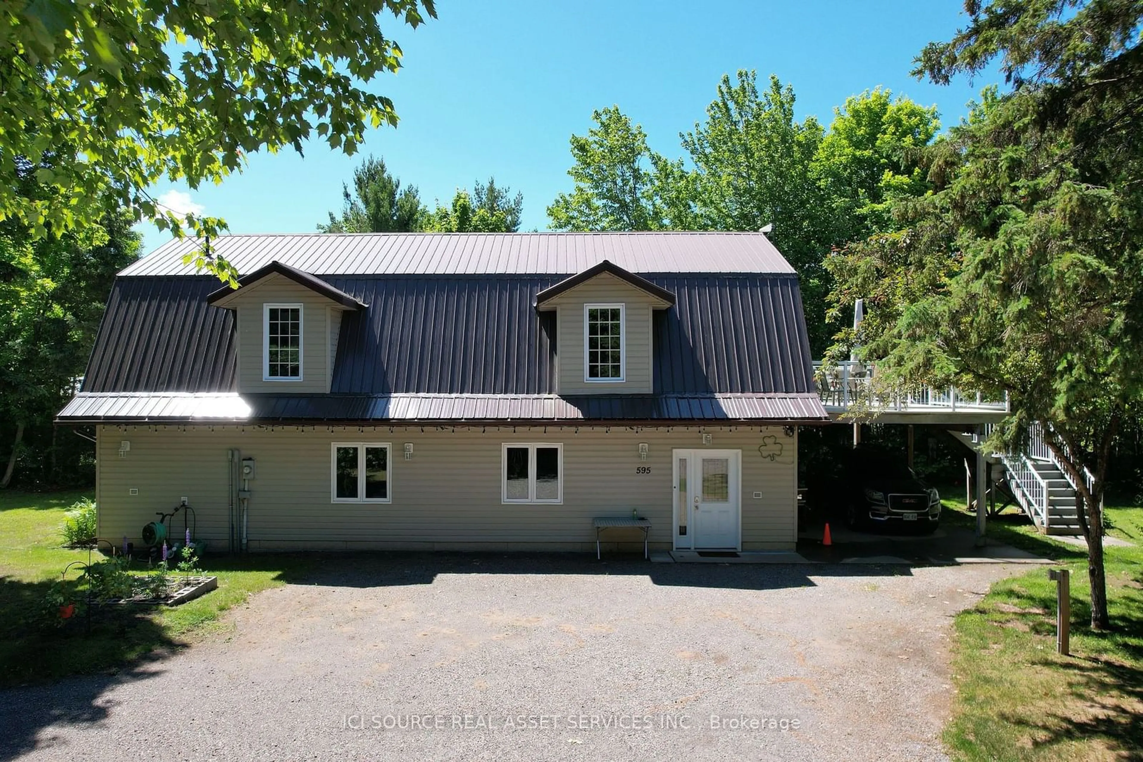 A pic from exterior of the house or condo, cottage for 595 Old Goulais Bay Rd, Sault Ste Marie Ontario P6A 0B5