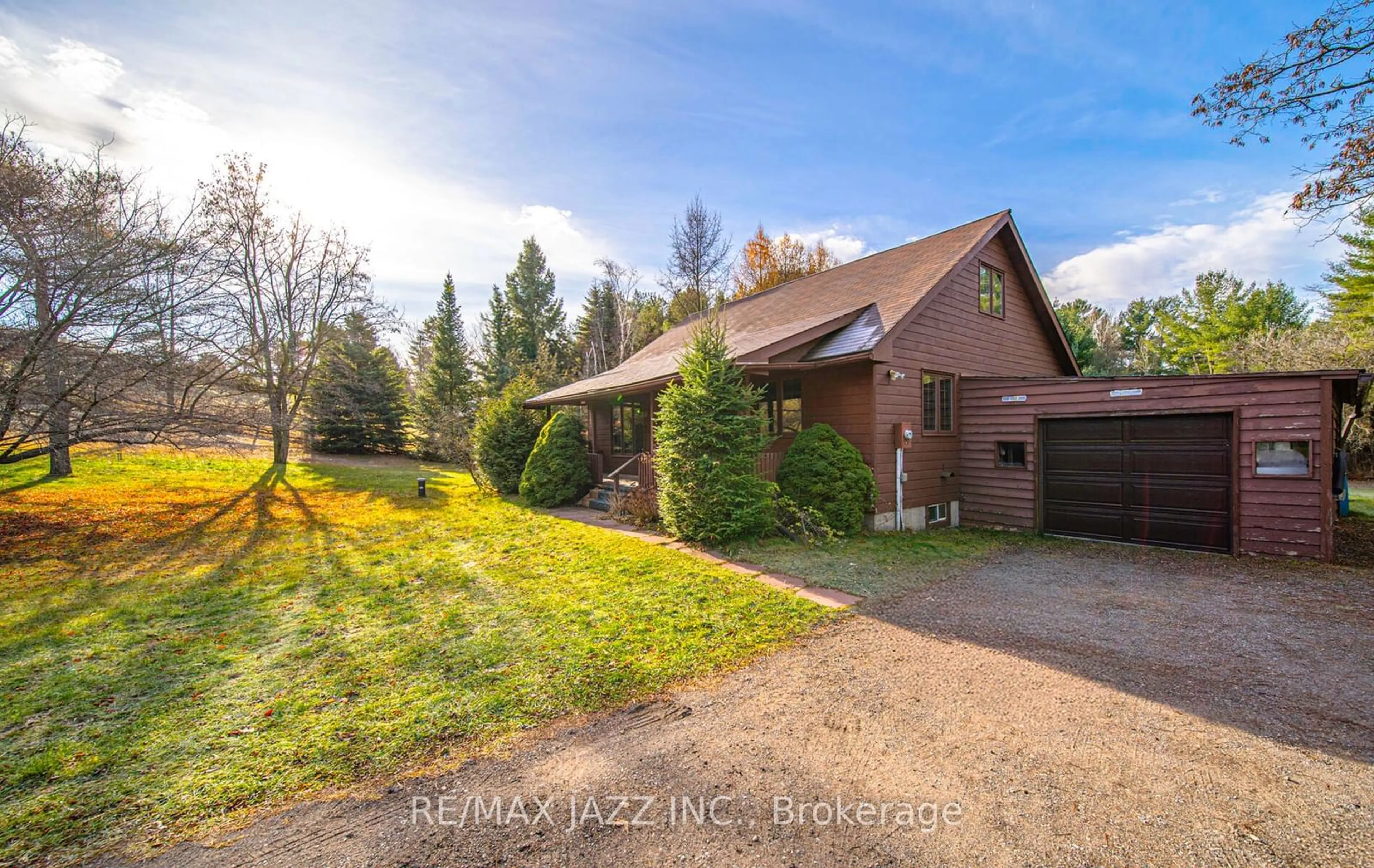 Frontside or backside of a home, cottage for 4474 Harwood Rd, Hamilton Township Ontario K0K 2H0