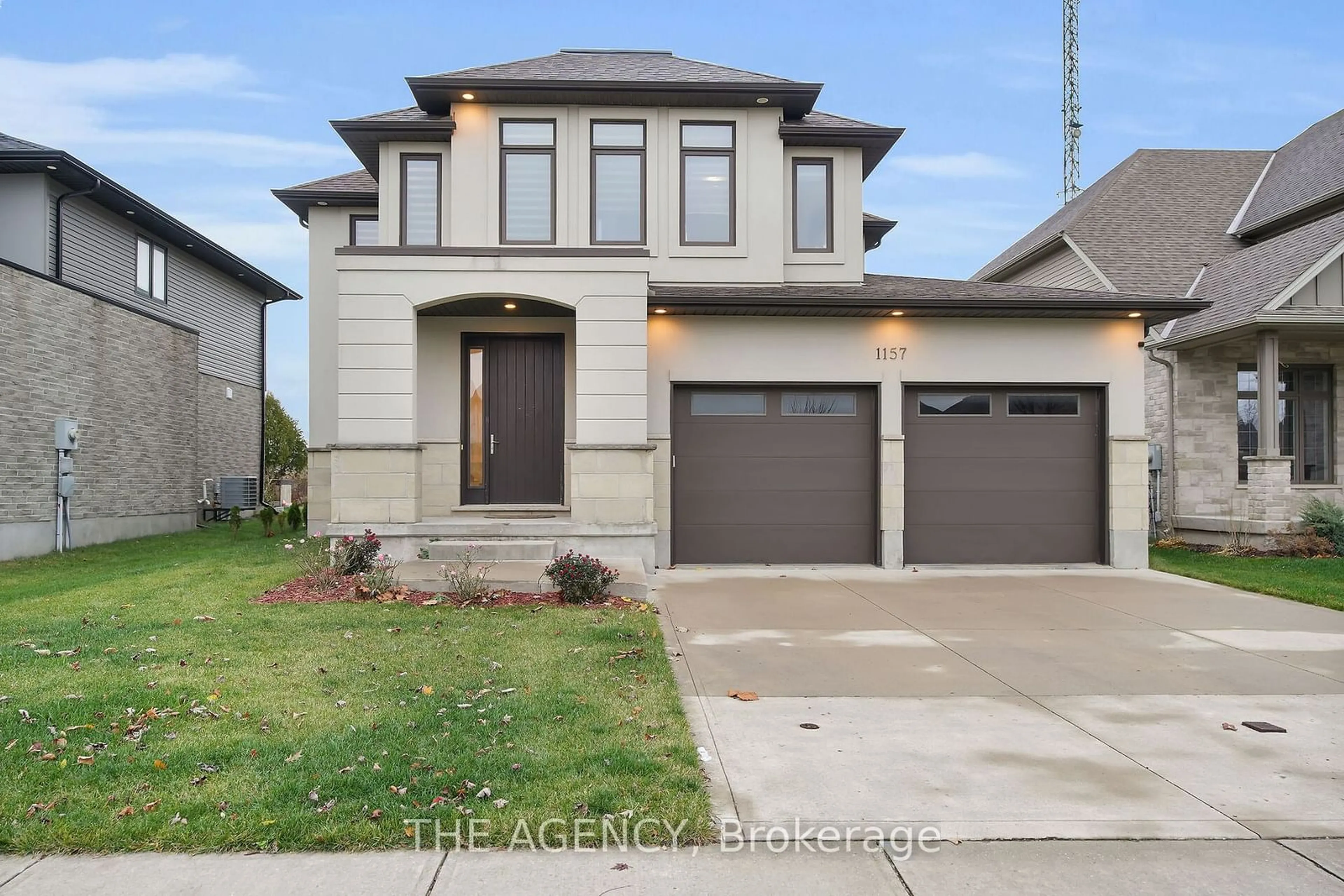 Frontside or backside of a home, the street view for 1157 Eagletrace Dr, London Ontario N6G 0K7