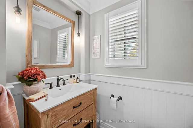 Additional property image - 185 Central Dr