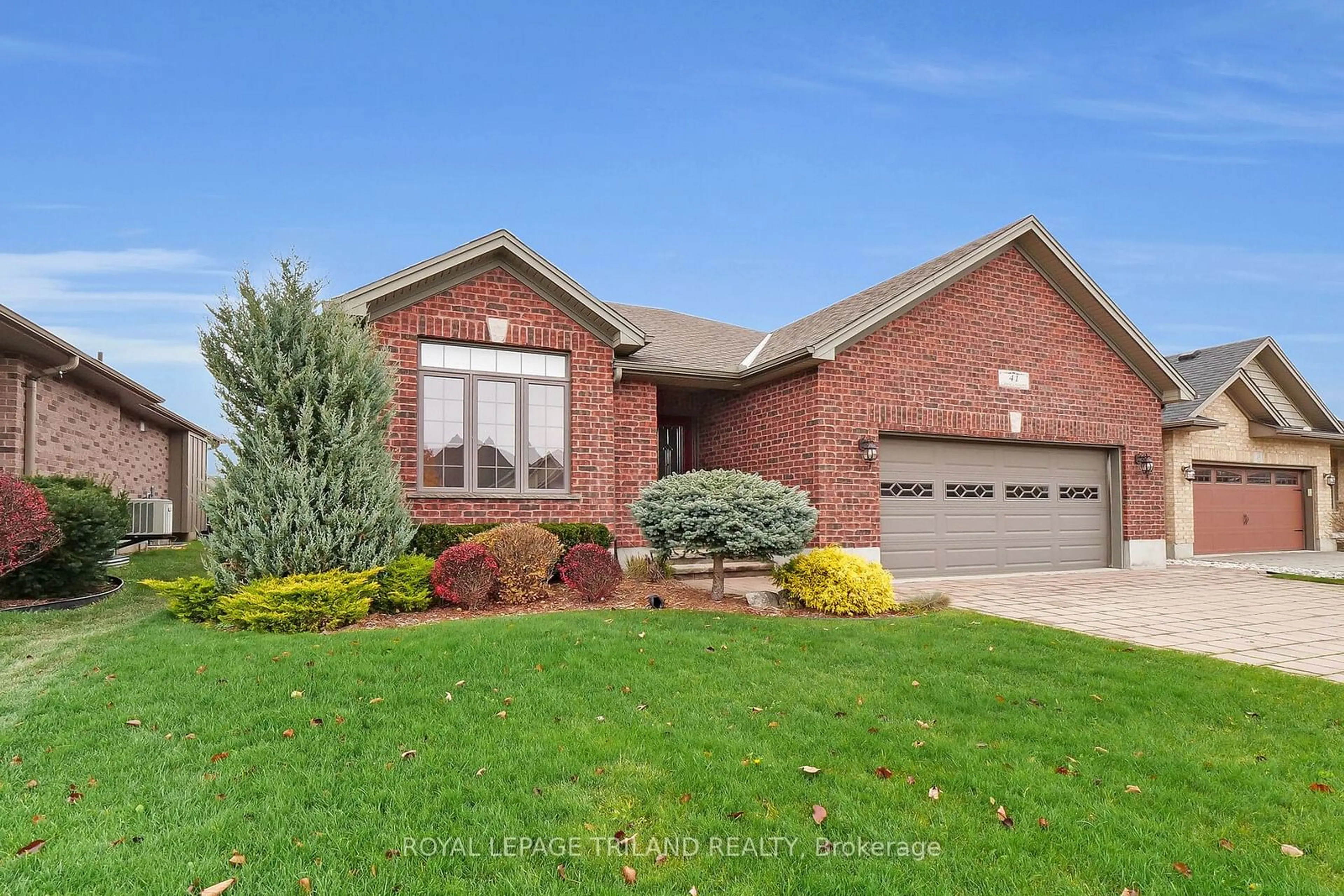 Home with brick exterior material for 41 Cassie Cres, Strathroy-Caradoc Ontario N7G 4E3