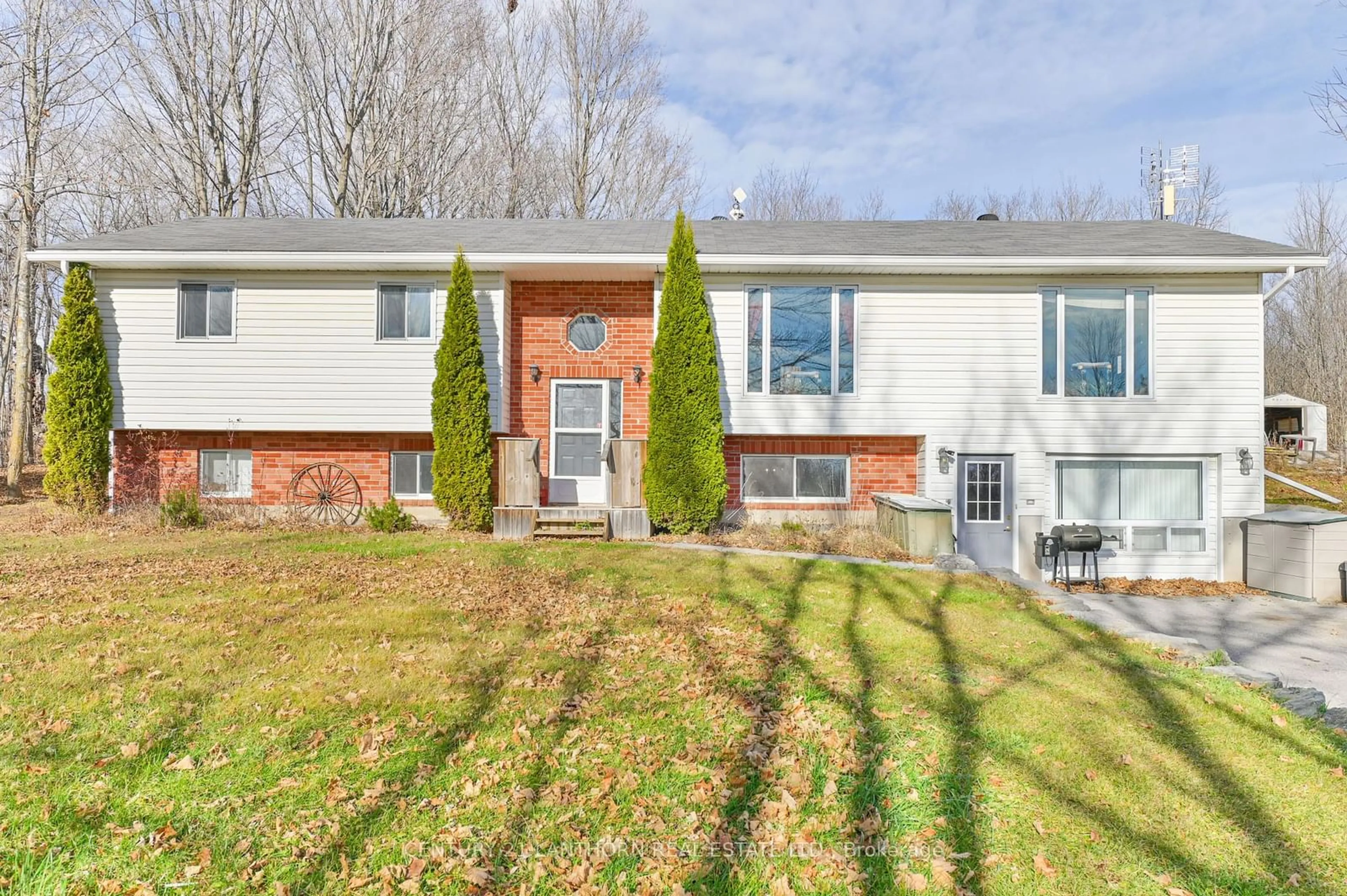 Frontside or backside of a home, cottage for 93 Tannery Rd, Madoc Ontario K0K 2K0