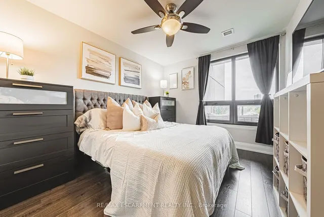 Additional property image - 181 James St Unit 402