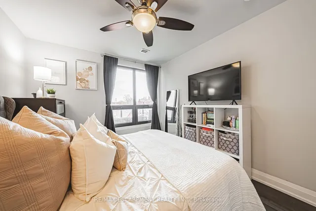 Additional property image - 181 James St Unit 402