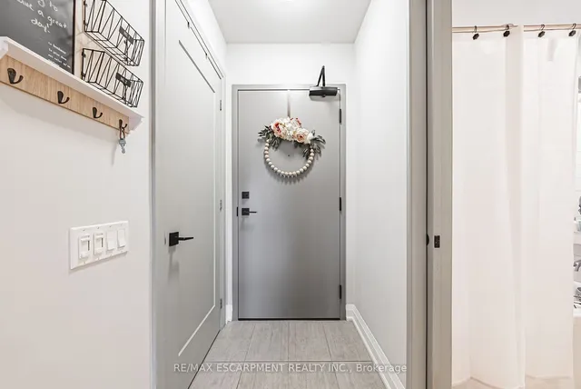 Additional property image - 181 James St Unit 402
