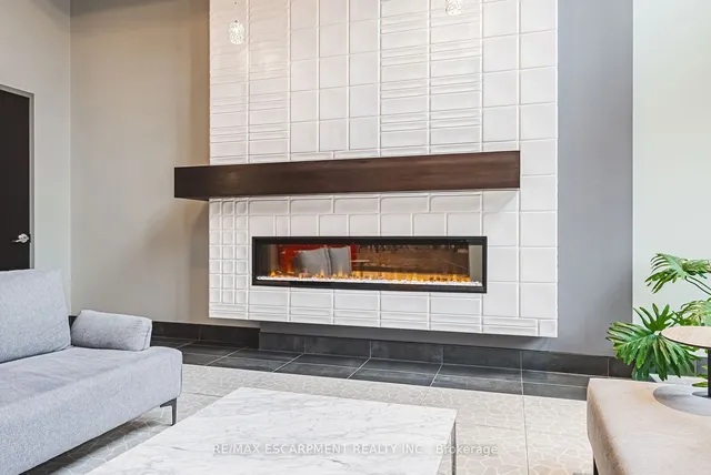 Additional property image - 181 James St Unit 402
