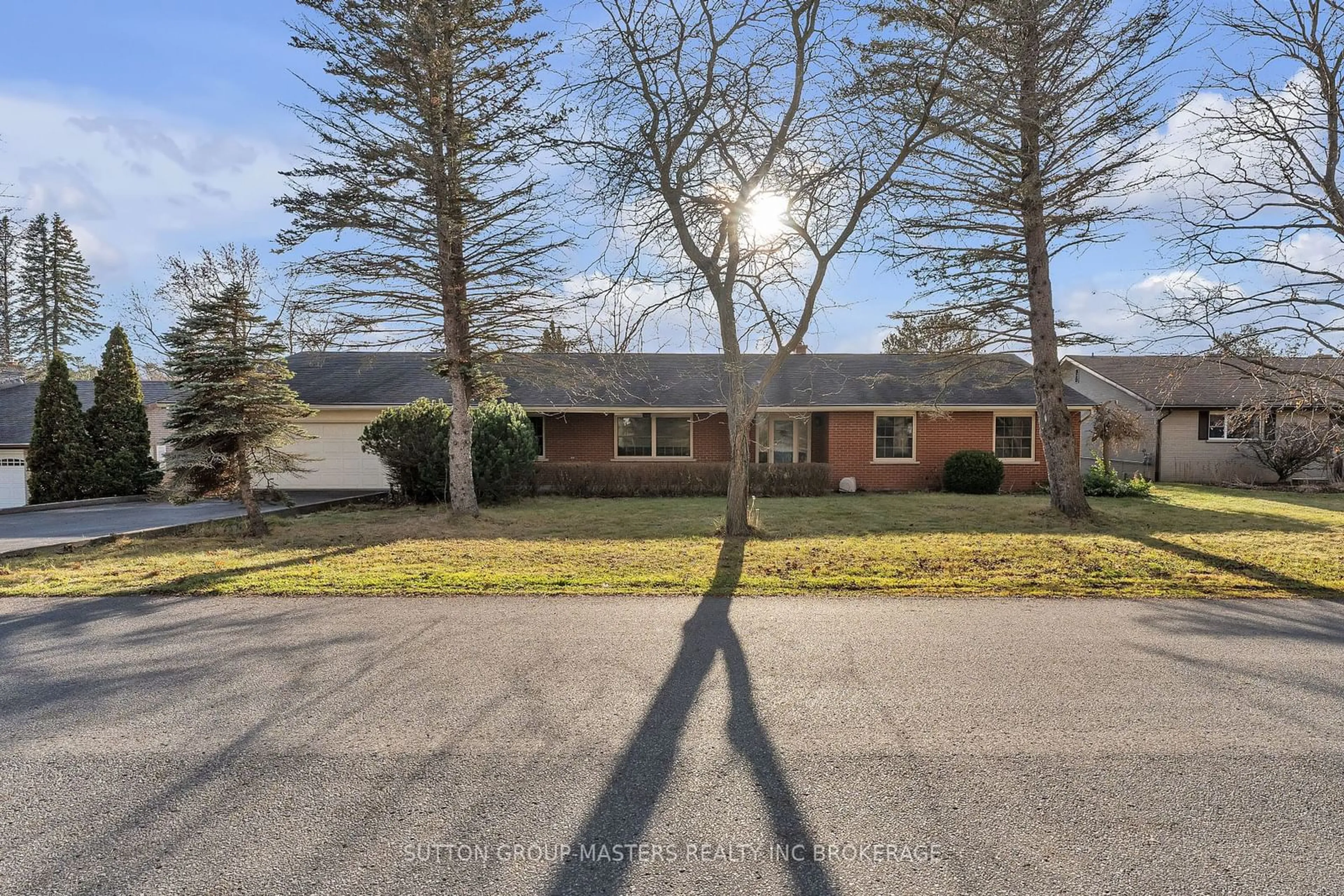 A pic from exterior of the house or condo, the street view for 6 Brooklands Park Ave, Loyalist Ontario K0H 1G0