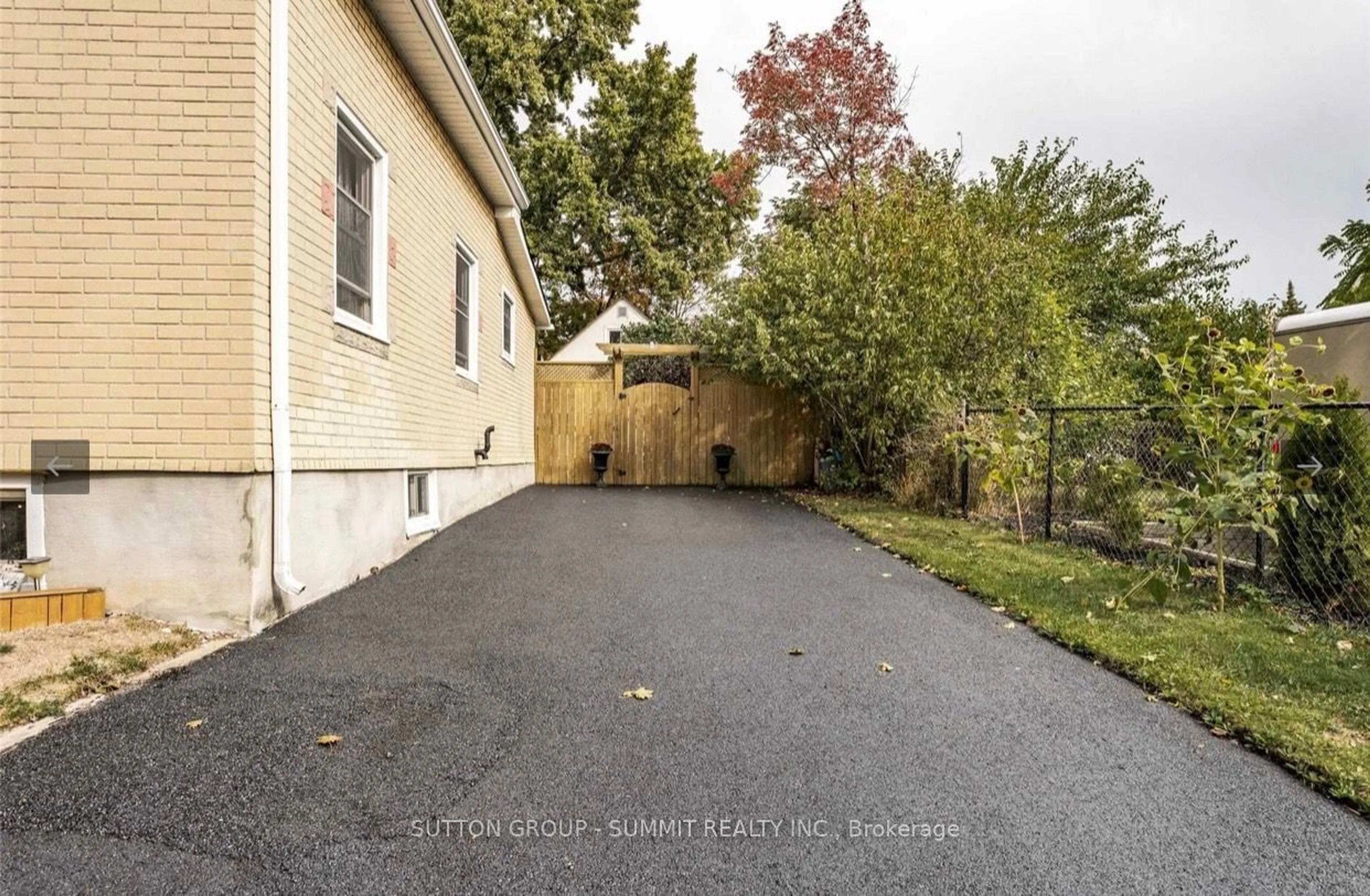 Patio, the fenced backyard for 5300 Detroit Ave, Niagara Falls Ontario L2E 4W5