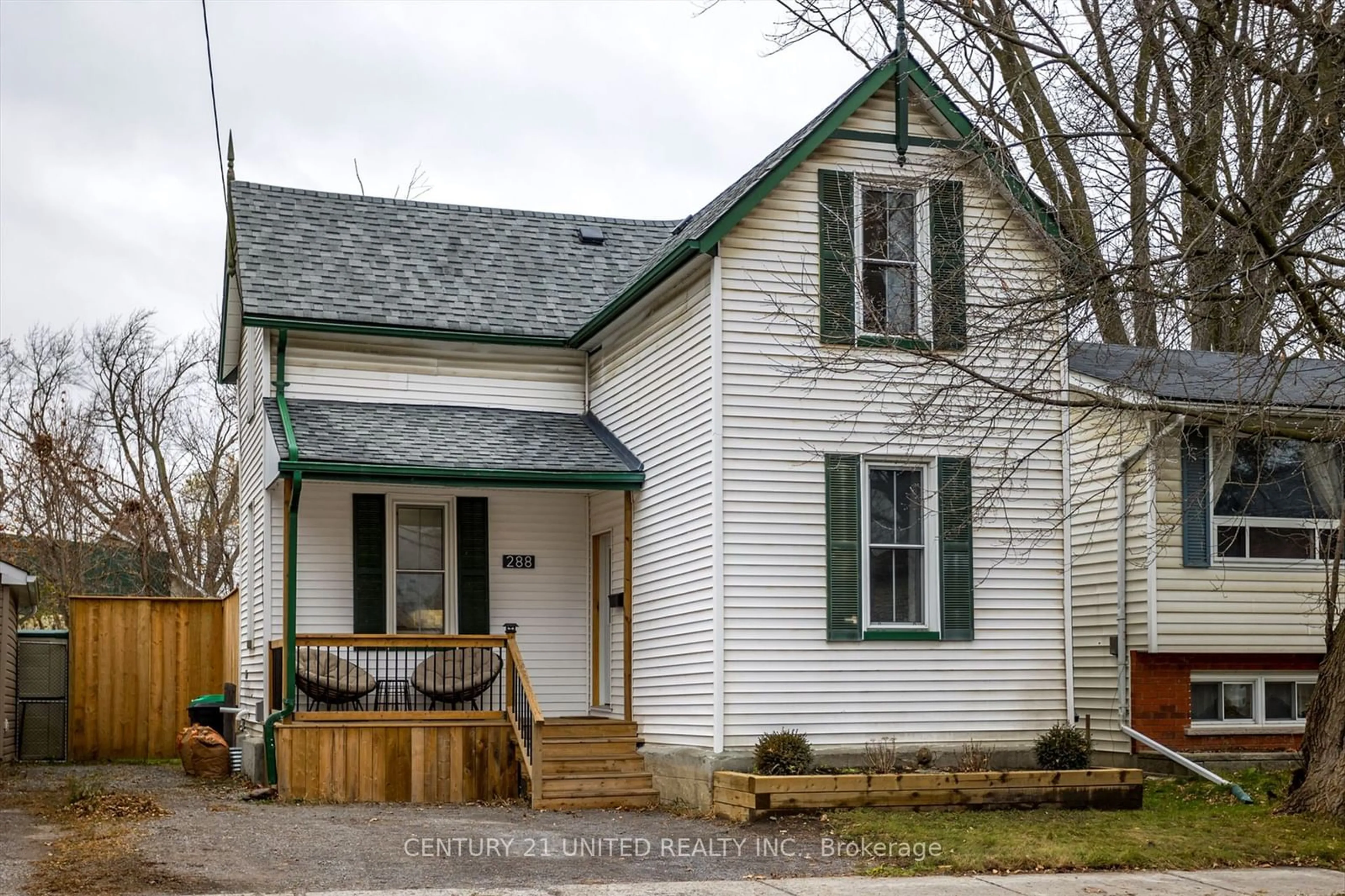 Frontside or backside of a home, cottage for 288 Westcott St, Peterborough Ontario K9J 2H1