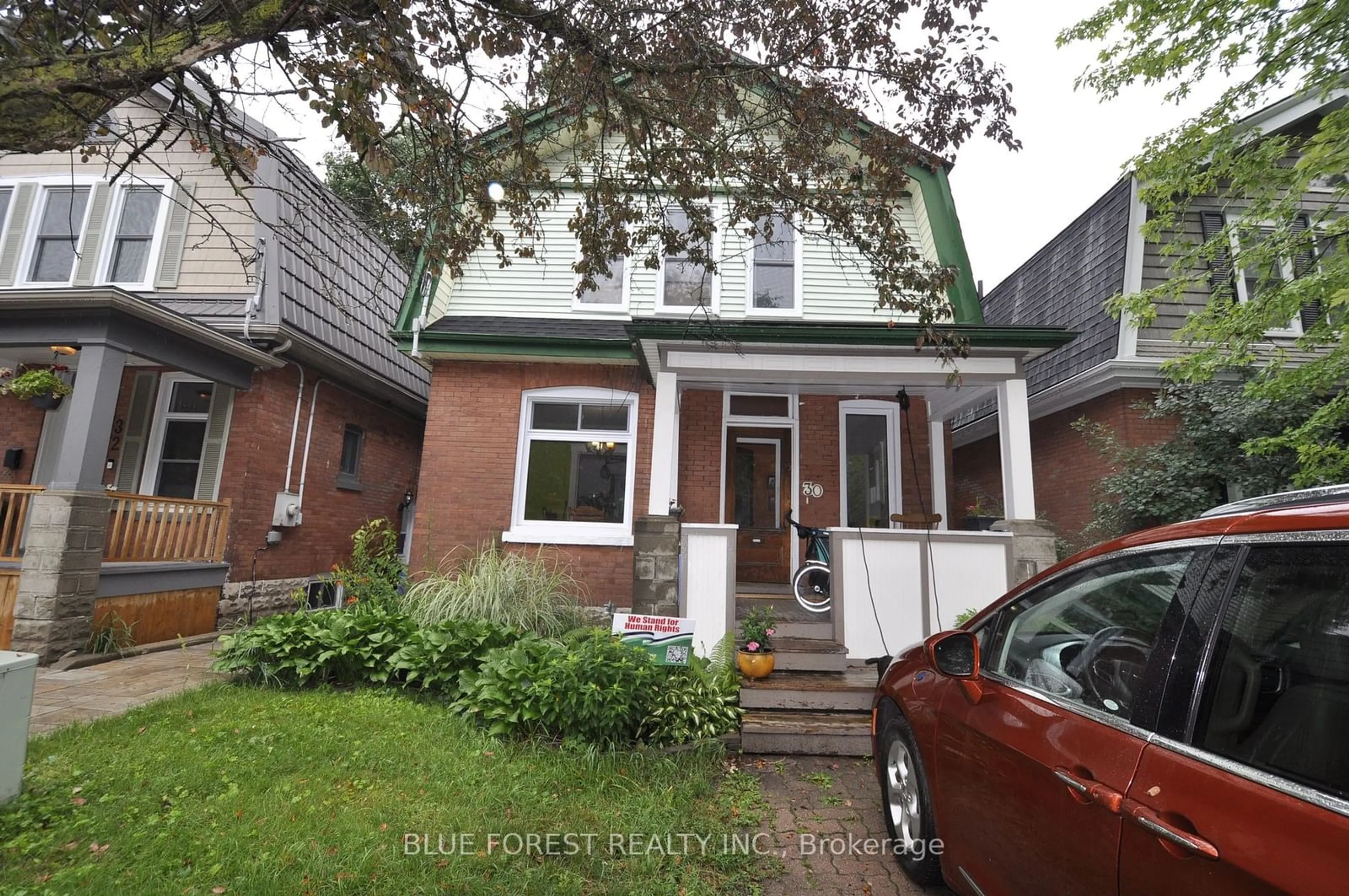 Frontside or backside of a home, the street view for 30 Yale St, London Ontario N6A 3Y4