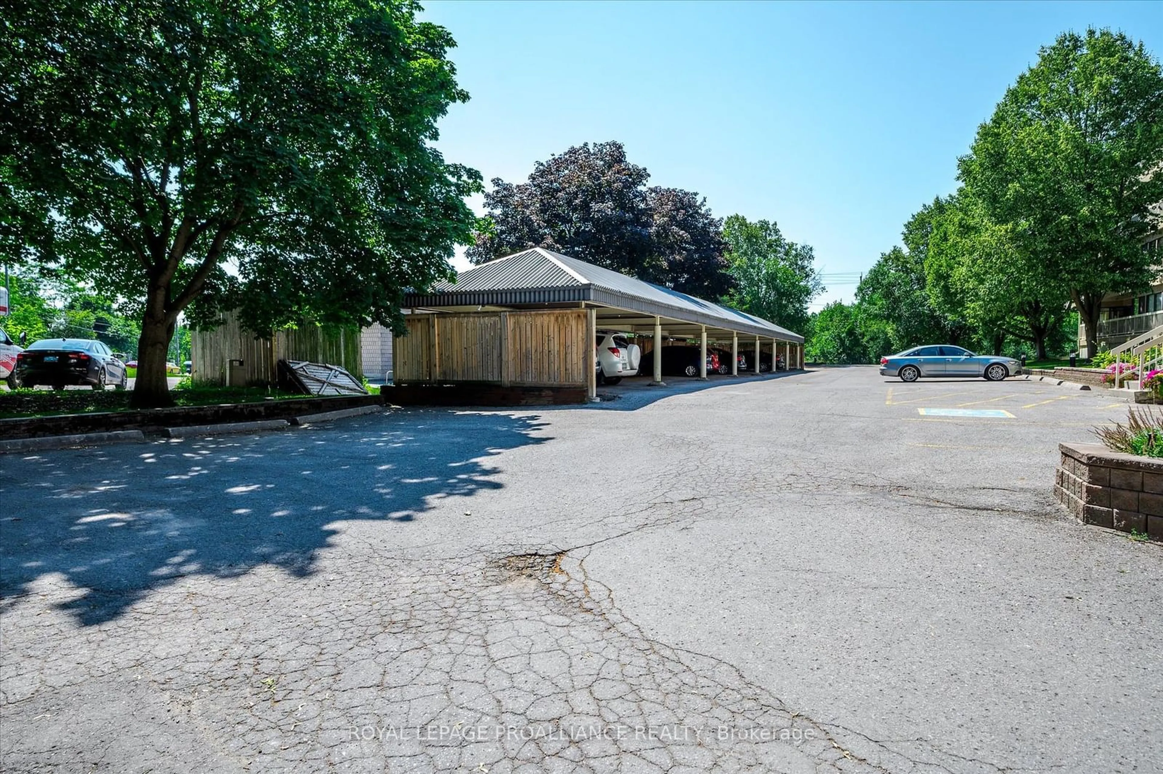 Patio, the street view for 40 Auburn St #107, Peterborough Ontario K9H 2G2