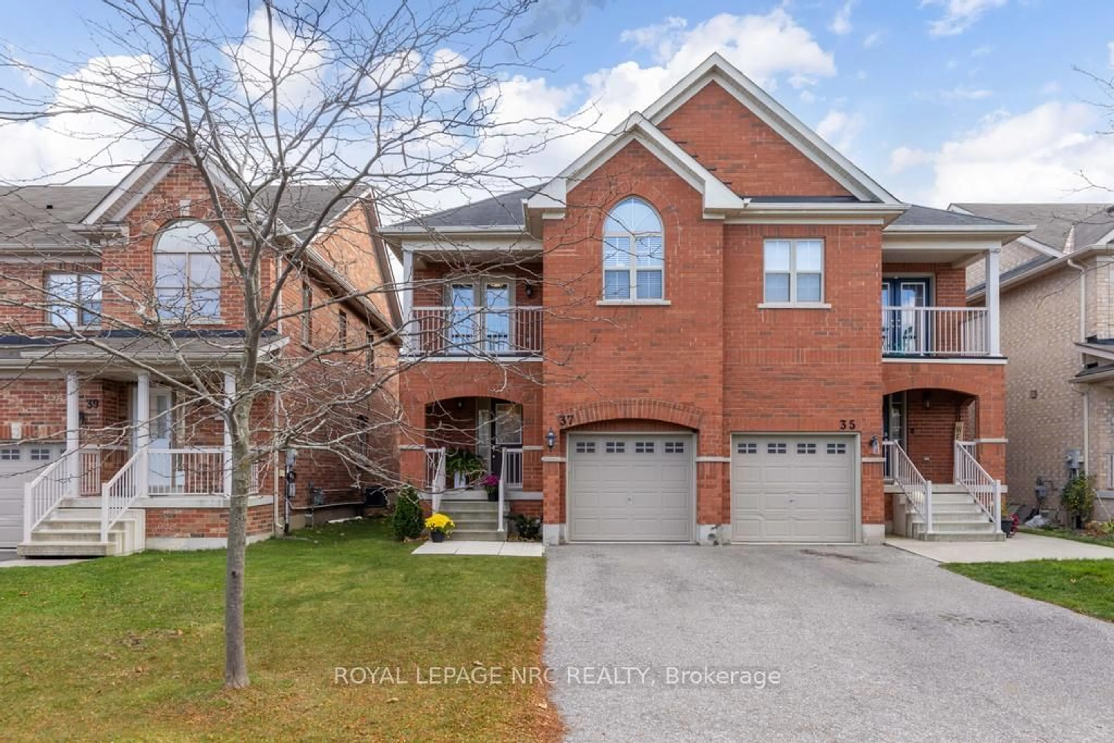 A pic from exterior of the house or condo, the street view for 37 Haynes Crt, Niagara-on-the-Lake Ontario L0S 1J0