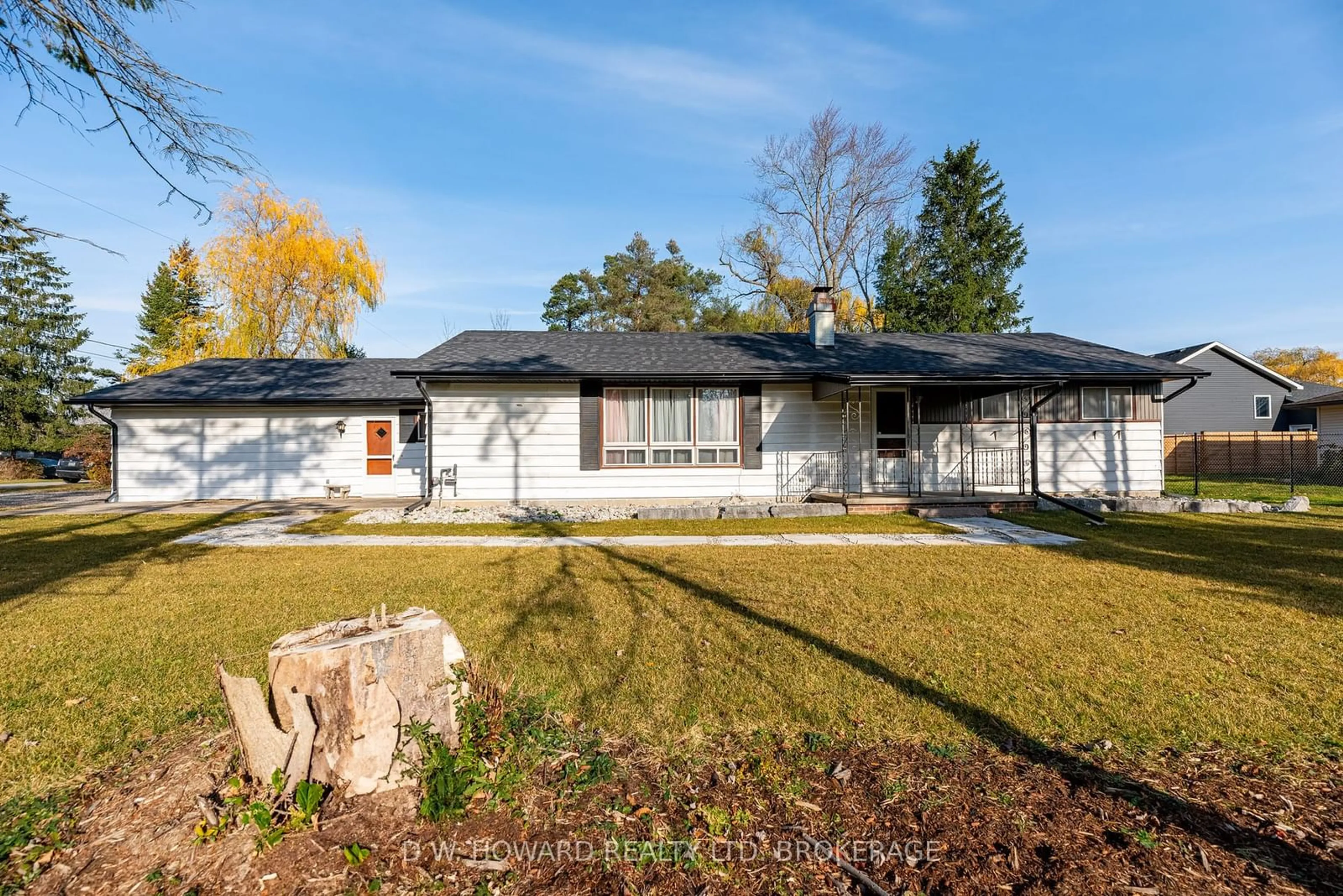 Frontside or backside of a home, cottage for 2962 Thunder Bay Rd, Fort Erie Ontario L0S 1N0