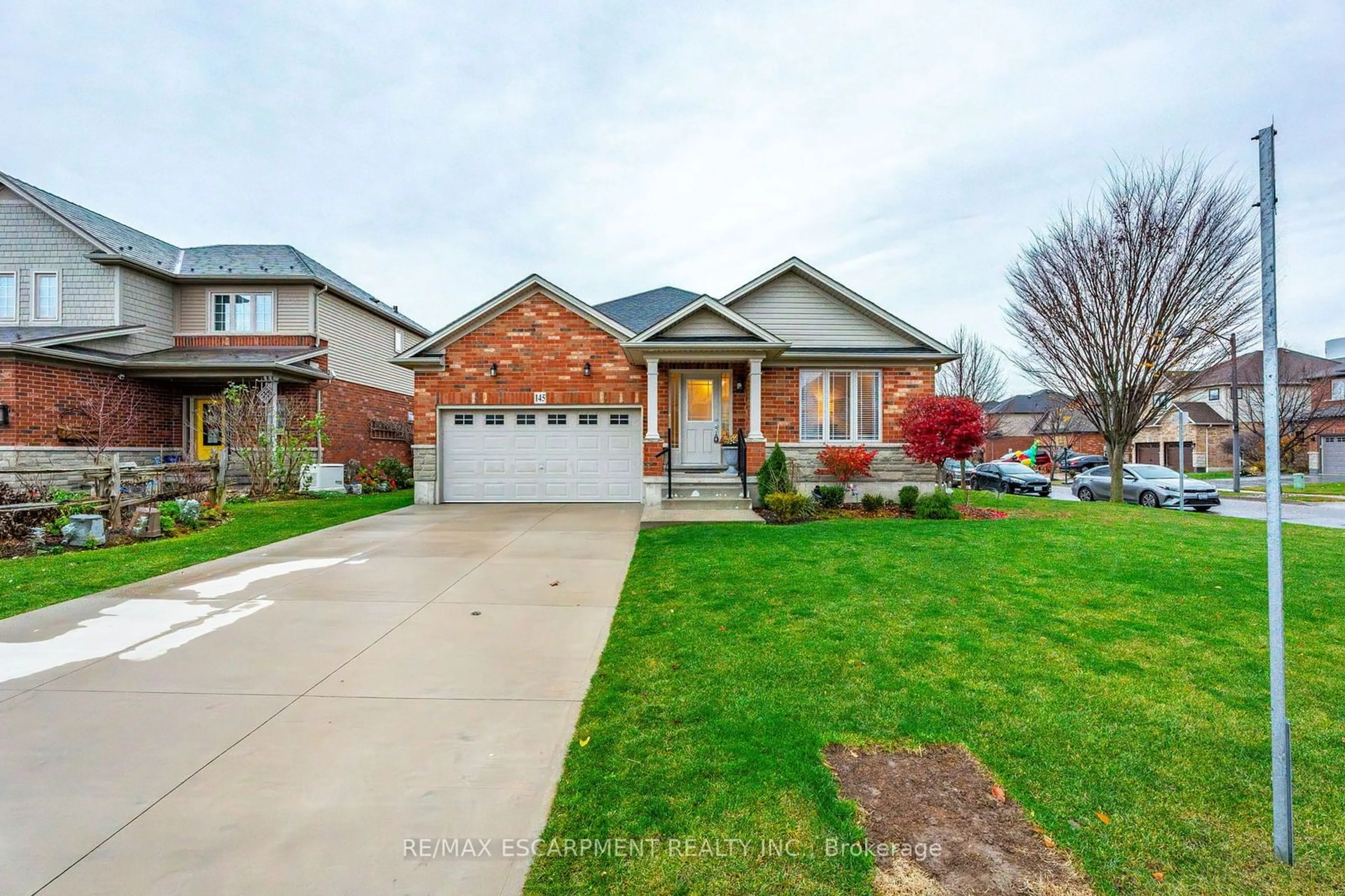 Frontside or backside of a home, the street view for 145 Valiant Circ, Hamilton Ontario L0R 1C0