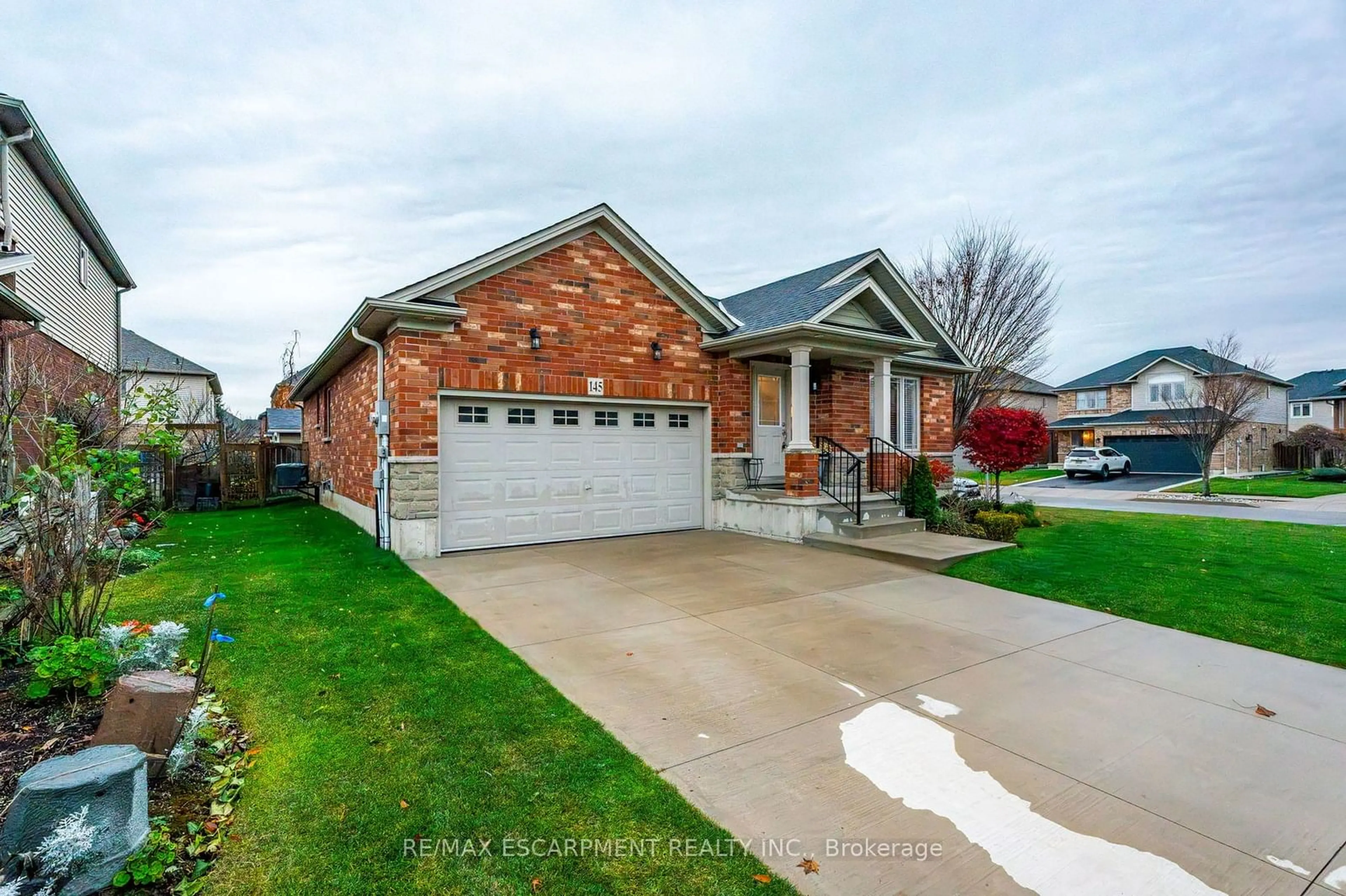 Frontside or backside of a home, the street view for 145 Valiant Circ, Hamilton Ontario L0R 1C0