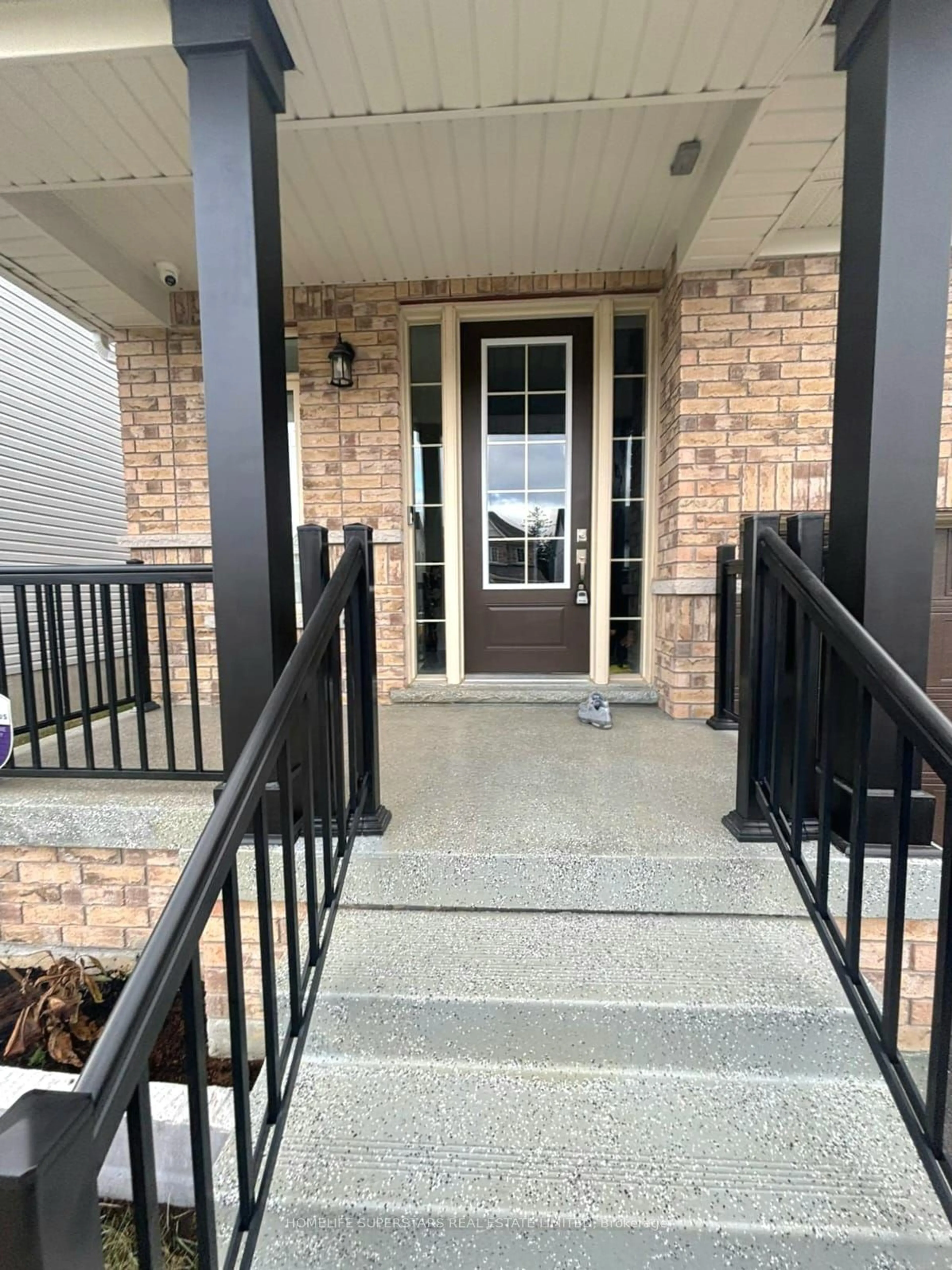 Indoor entryway, cement floor for 9 Hennessey Cres, Kawartha Lakes Ontario K9V 0P2