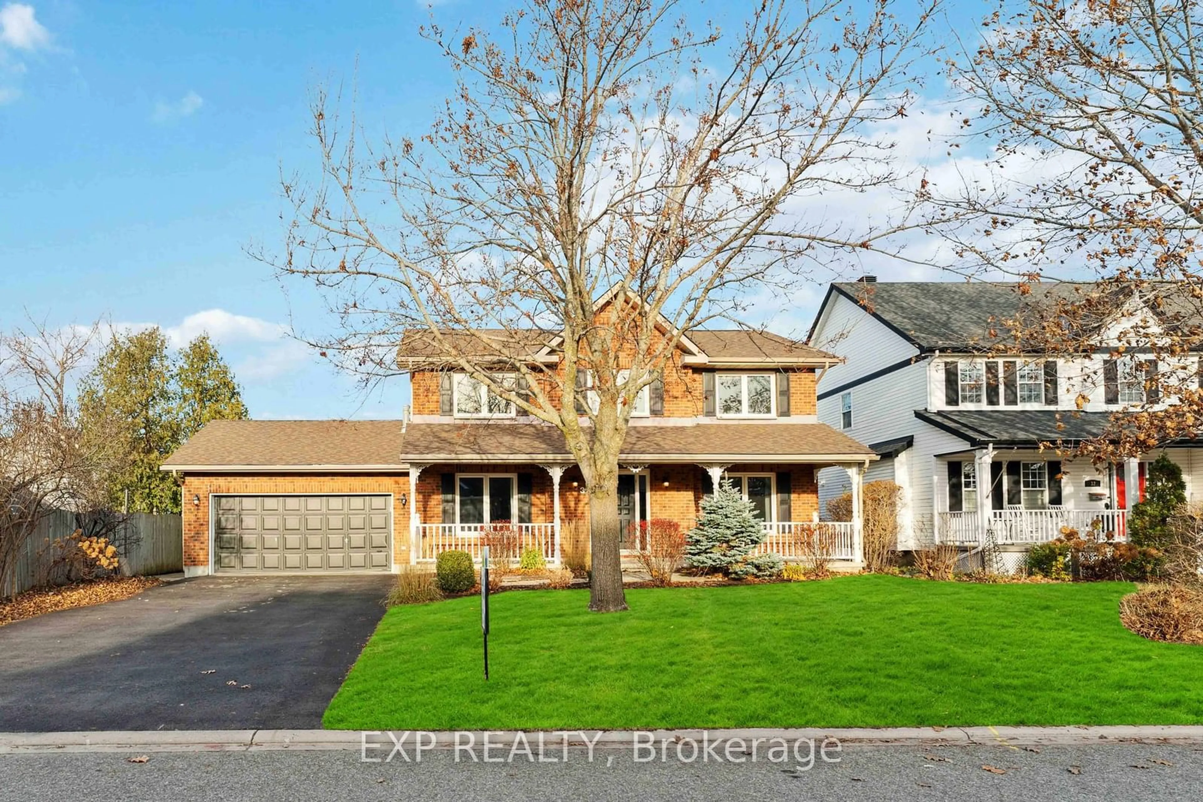 Frontside or backside of a home, cottage for 34 Willow Gardens Cres, Stittsville - Munster - Richmond Ontario K2S 1R1