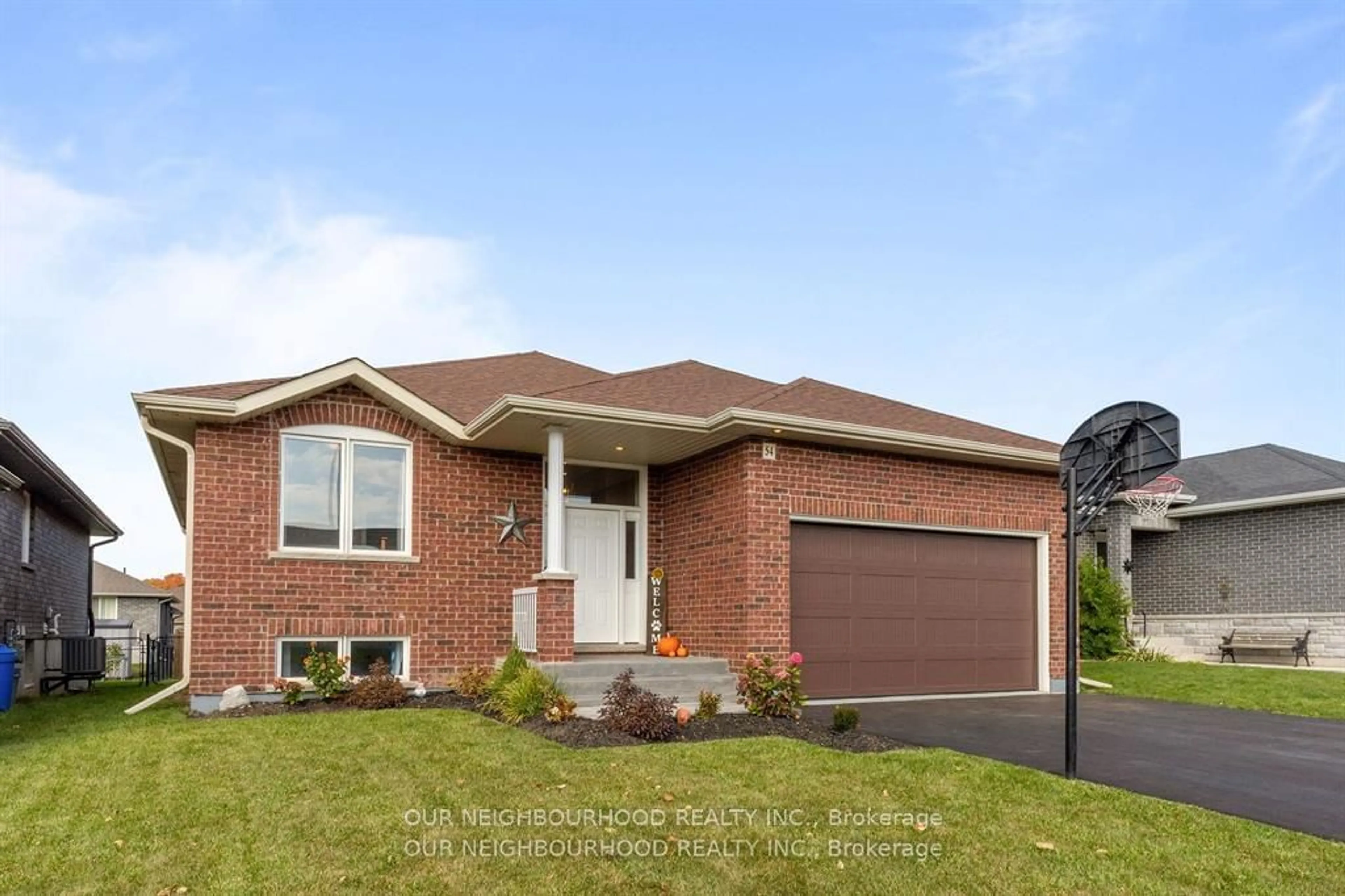 Home with brick exterior material for 54 Mcintosh Cres, Quinte West Ontario K8V 0G1