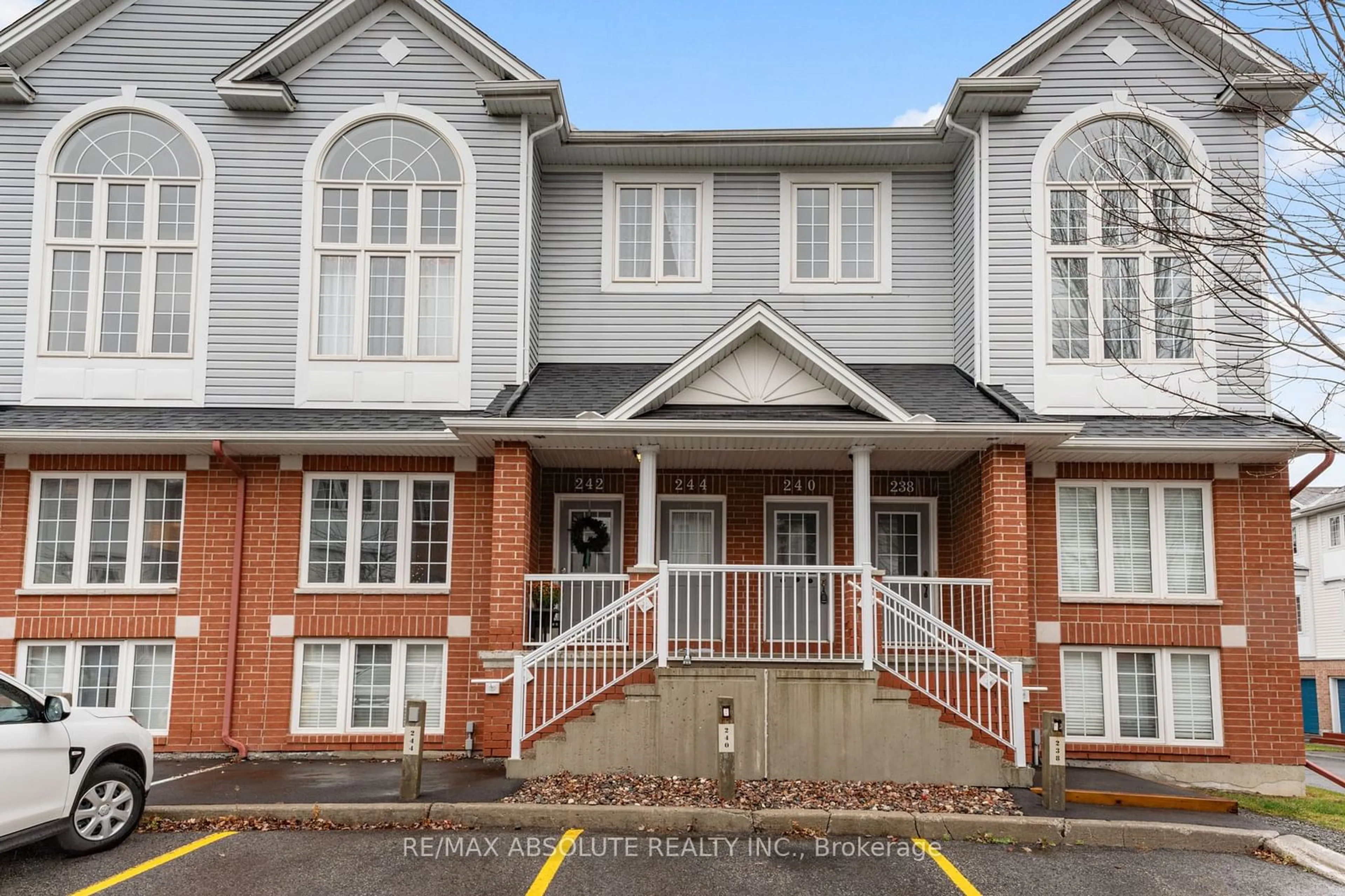 A pic from exterior of the house or condo, the front or back of building for 240 Gershwin Pivate, Bells Corners and South to Fallowfield Ontario K2H 1G5