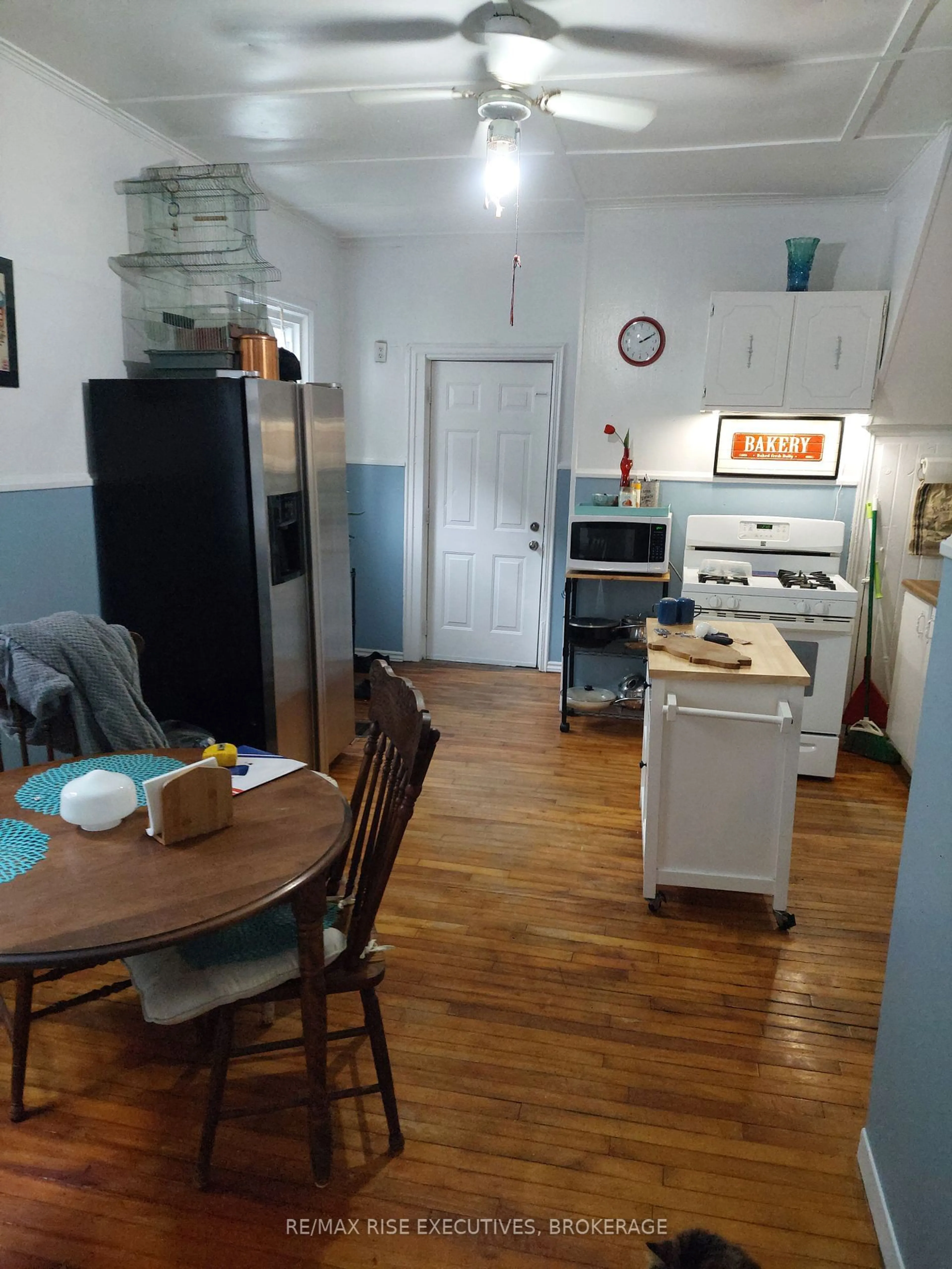 Kitchen, wood floors, cottage for 73 Perth St, Brockville Ontario K6V 5C6