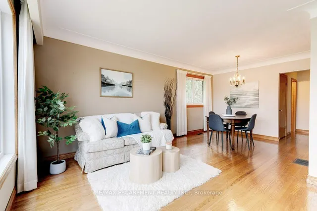 Additional property image - 146 West 3rd St