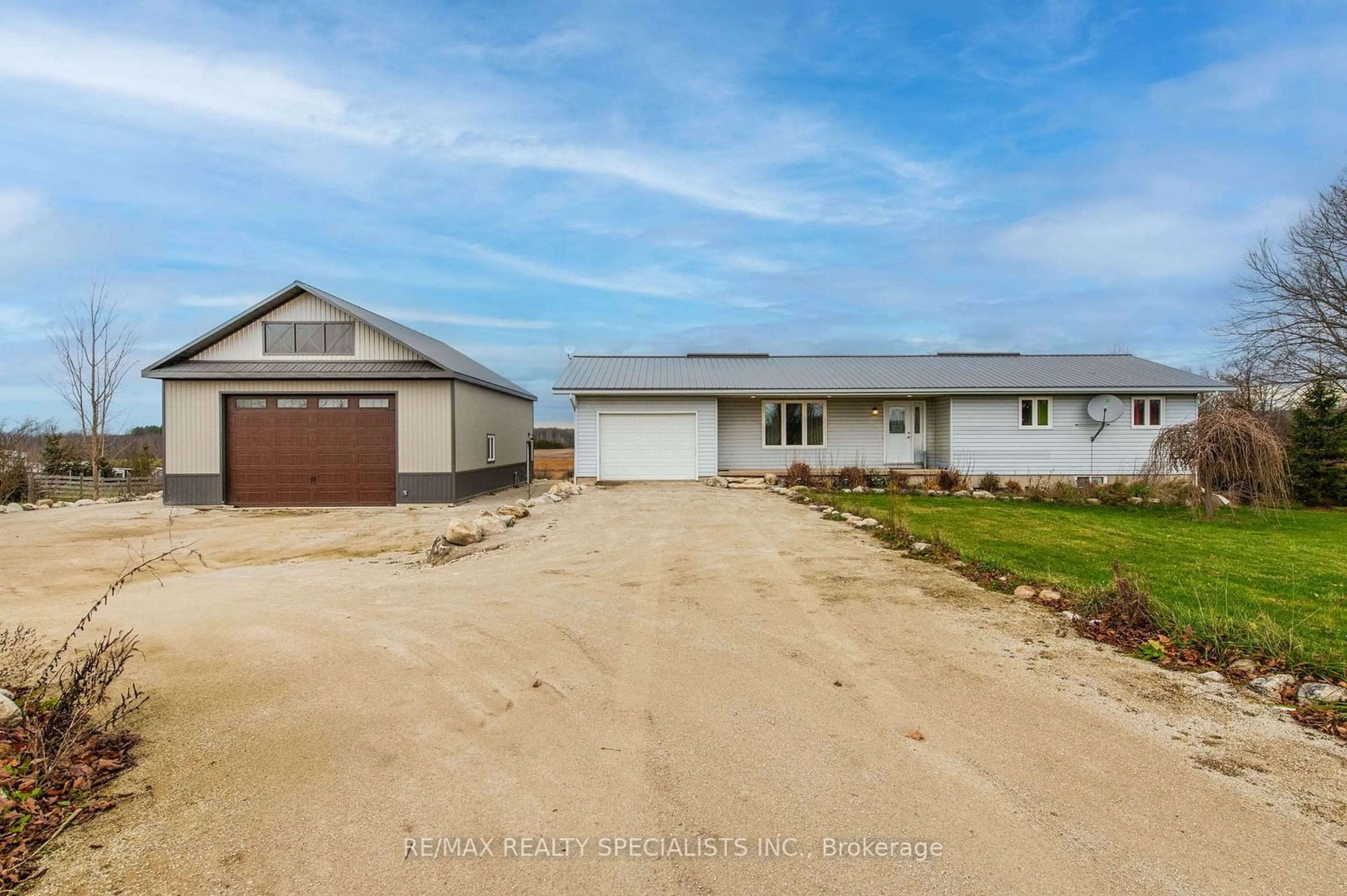 Frontside or backside of a home, the street view for 702159 5 Sdrd, Chatsworth Ontario N0H 1K0