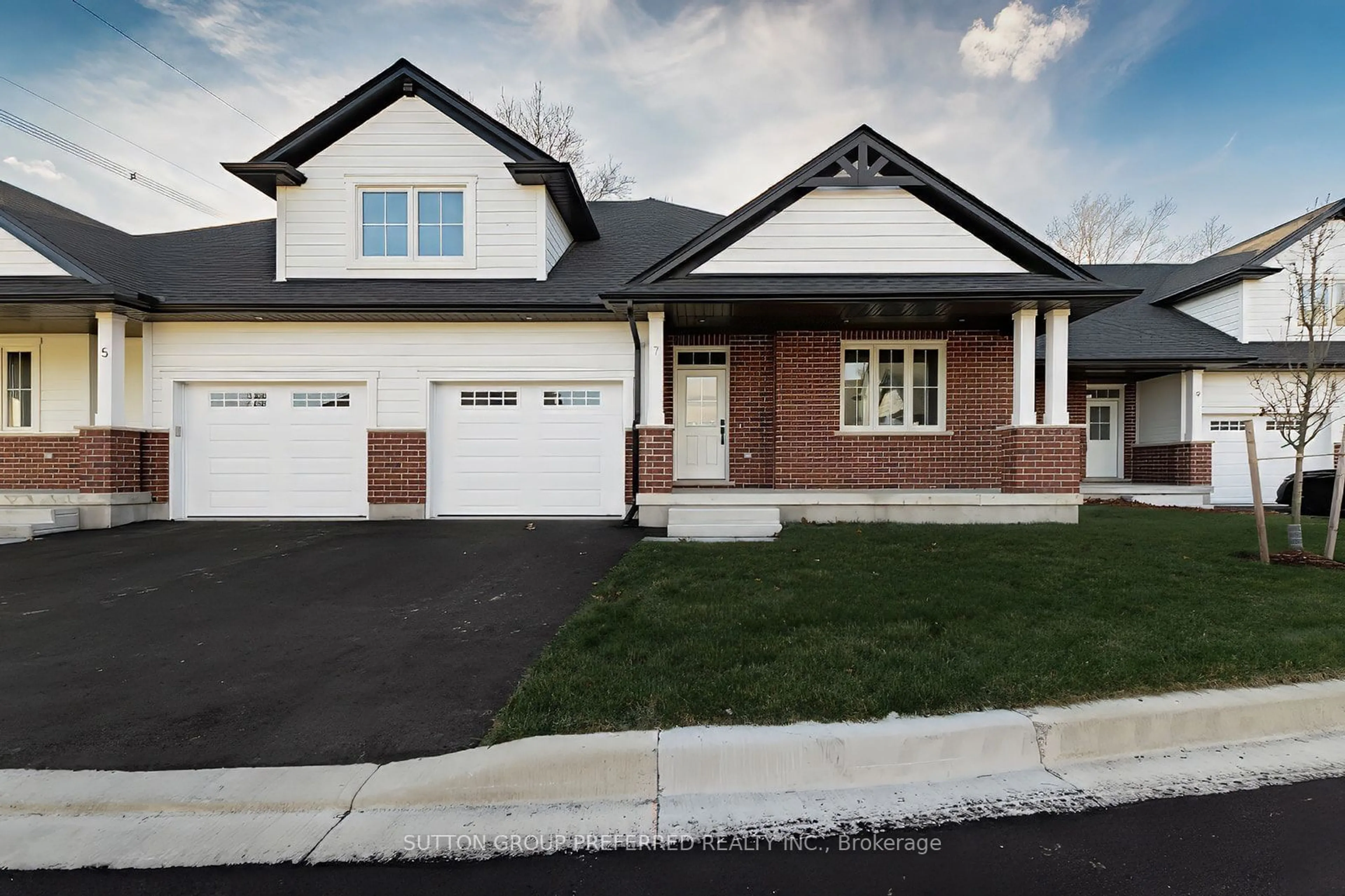 Home with brick exterior material for 175 GLENGARIFF Dr #7, Southwold Ontario N5P 0G1