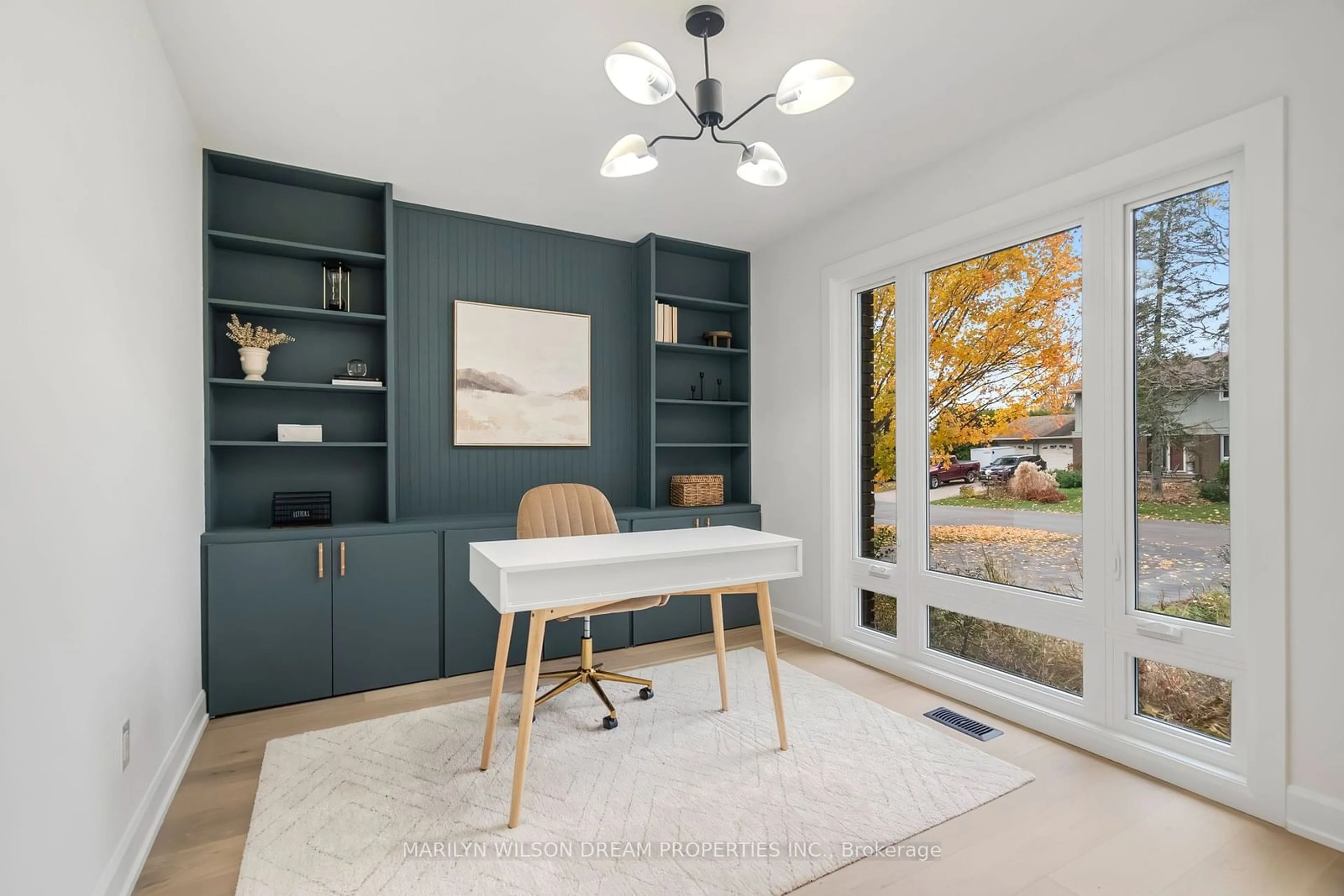 A pic of a room, wood floors for 5 Rutherford Cres, Kanata Ontario K2K 1N1