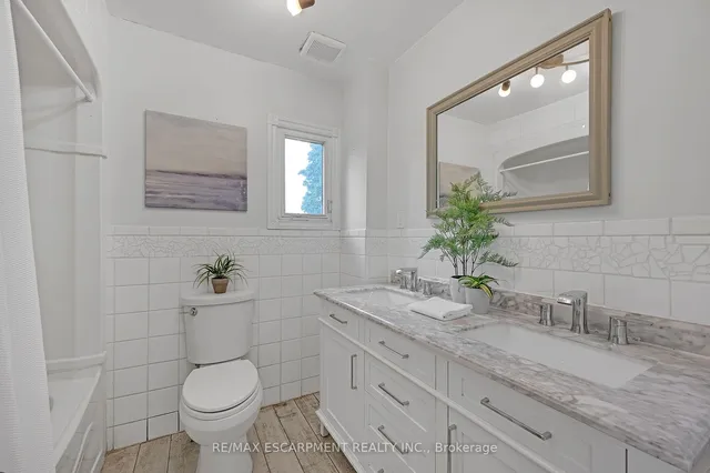 Additional property image - 226 Balsam Ave