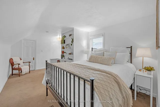 Additional property image - 226 Balsam Ave