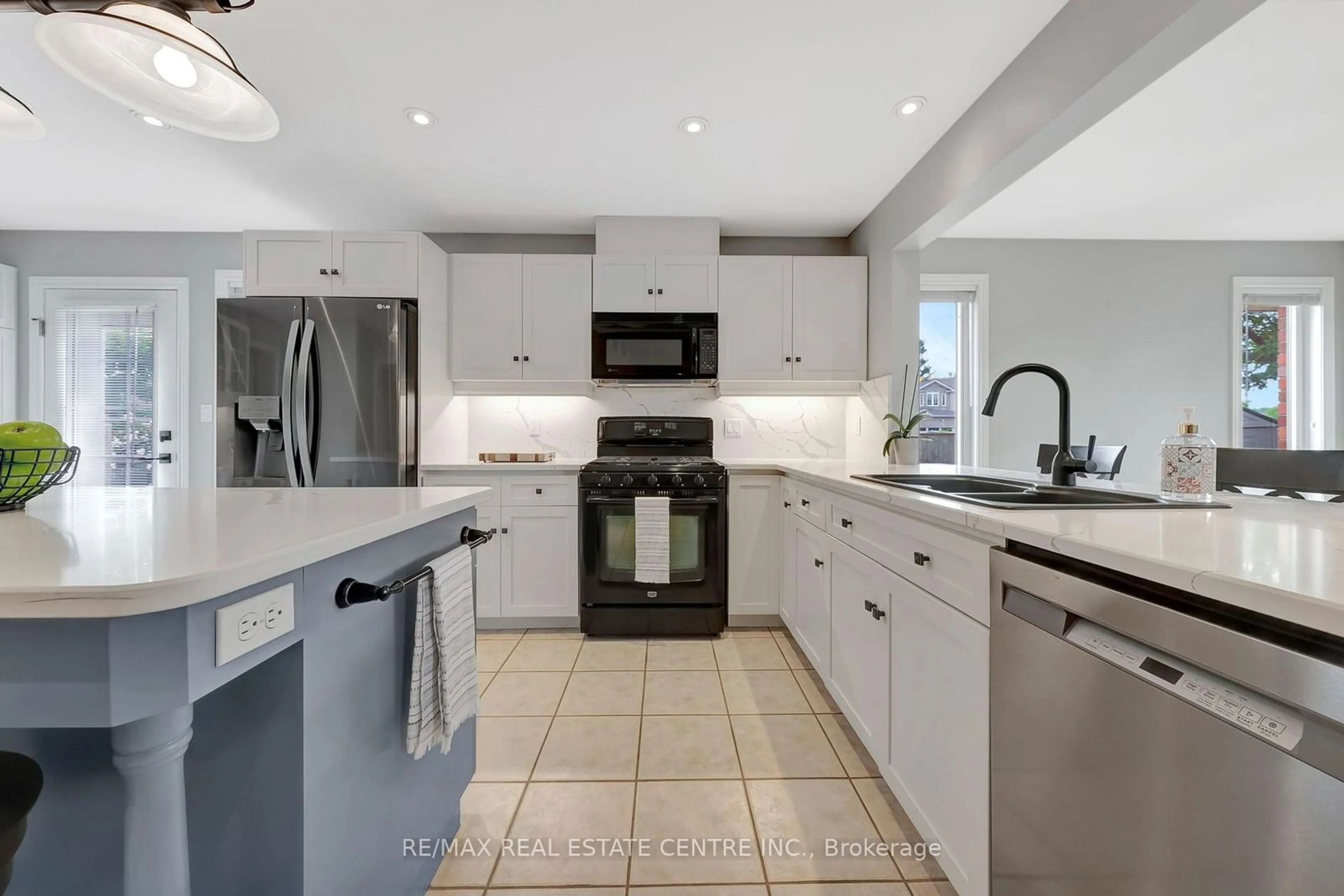 Open concept kitchen for 187 Milson Cres, Guelph Ontario N1C 1G4