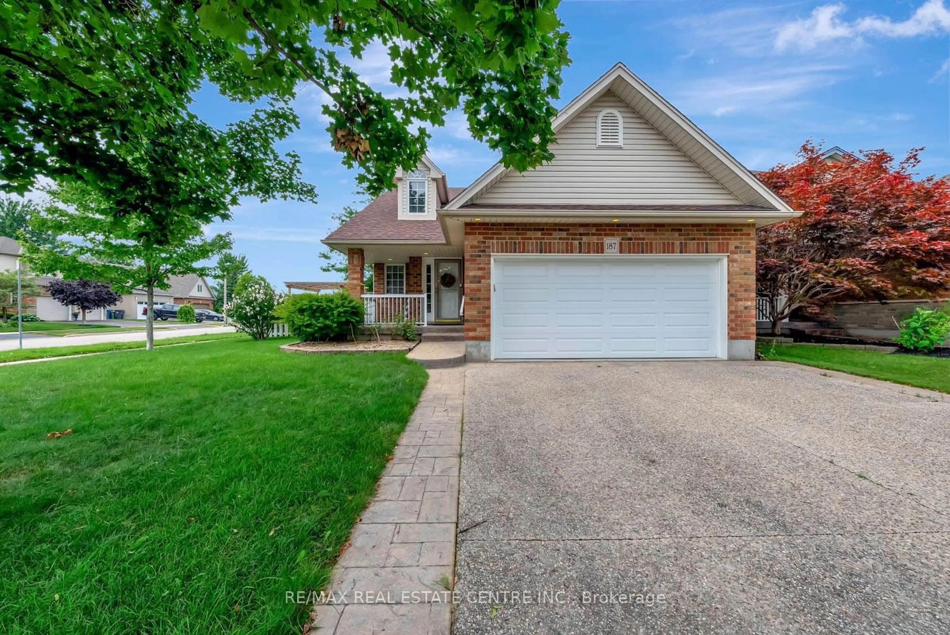 Frontside or backside of a home, the street view for 187 Milson Cres, Guelph Ontario N1C 1G4