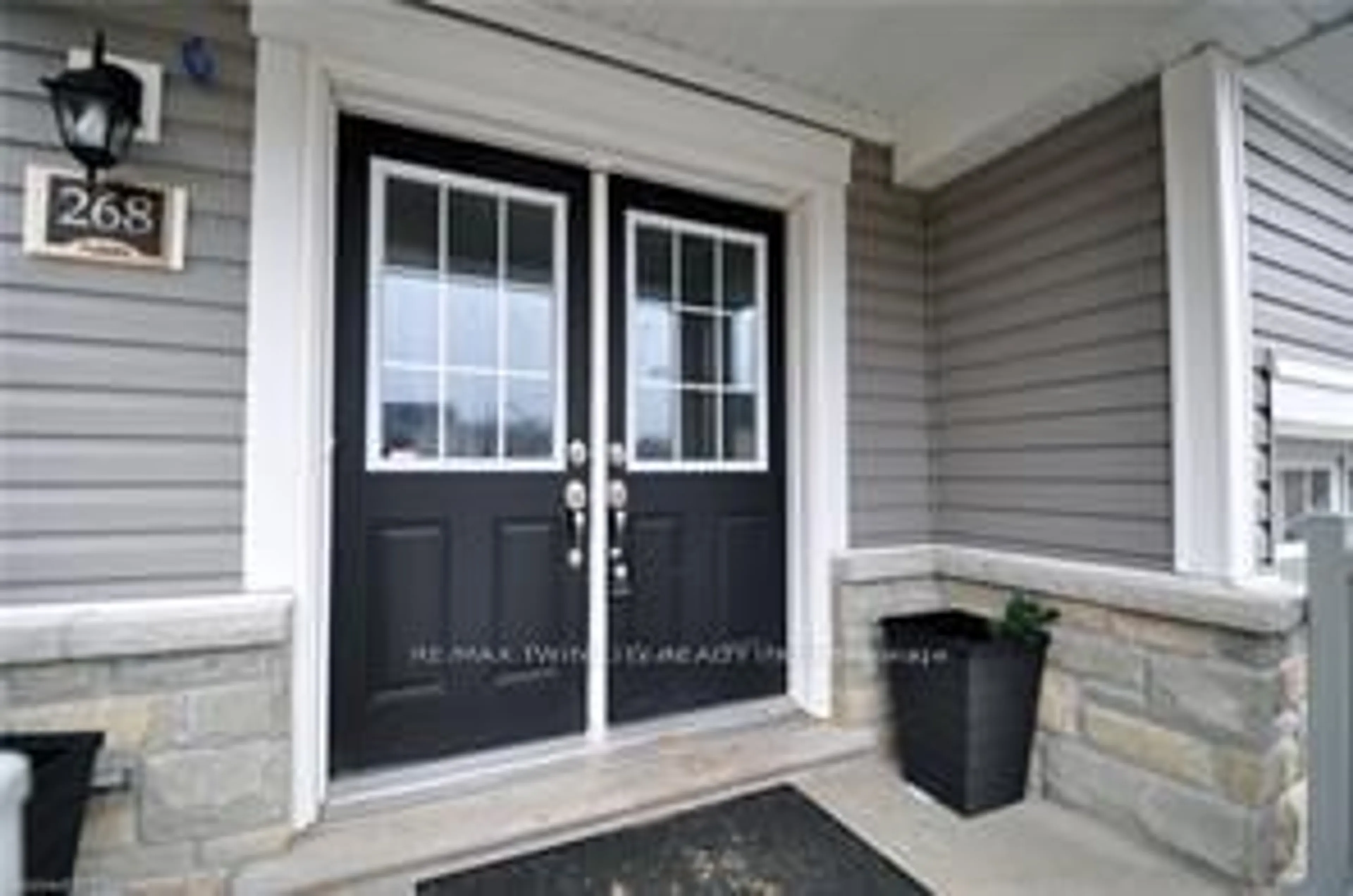 Indoor entryway, cement floor for 268 River Forks Lane, Cambridge Ontario N3H 0B4