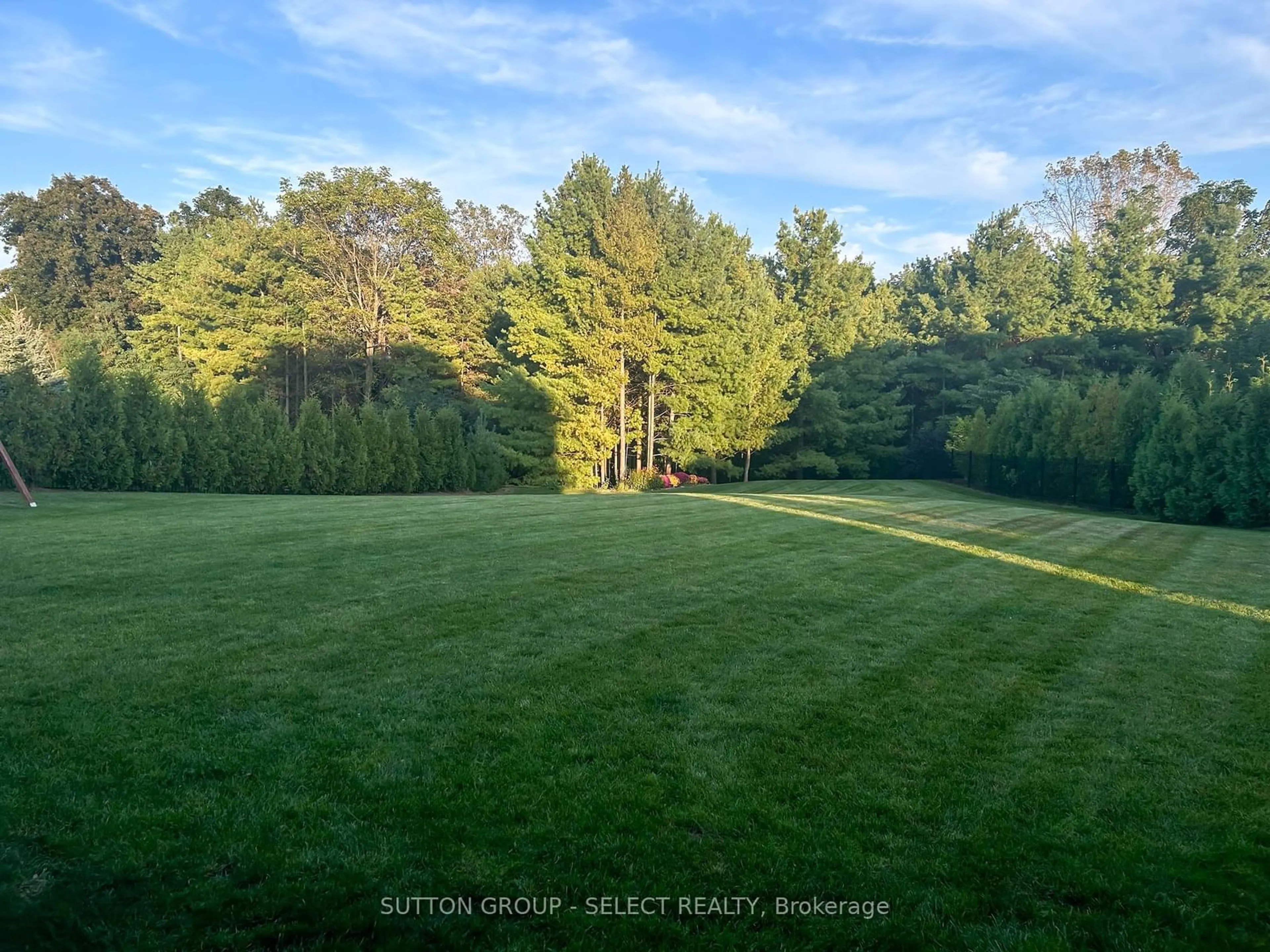 A pic from outside/outdoor area/front of a property/back of a property/a pic from drone, forest/trees view for 1962 Kilgorman Way N/A, London Ontario N6K 0G6