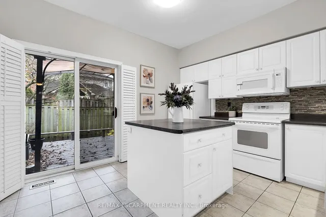 Additional property image - 81 Valridge Dr Unit 8
