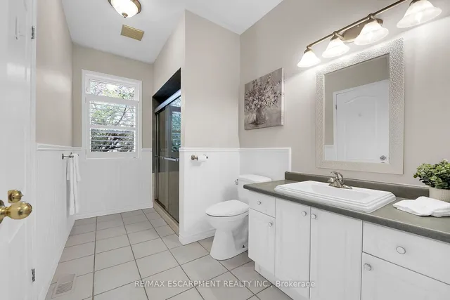 Additional property image - 81 Valridge Dr Unit 8
