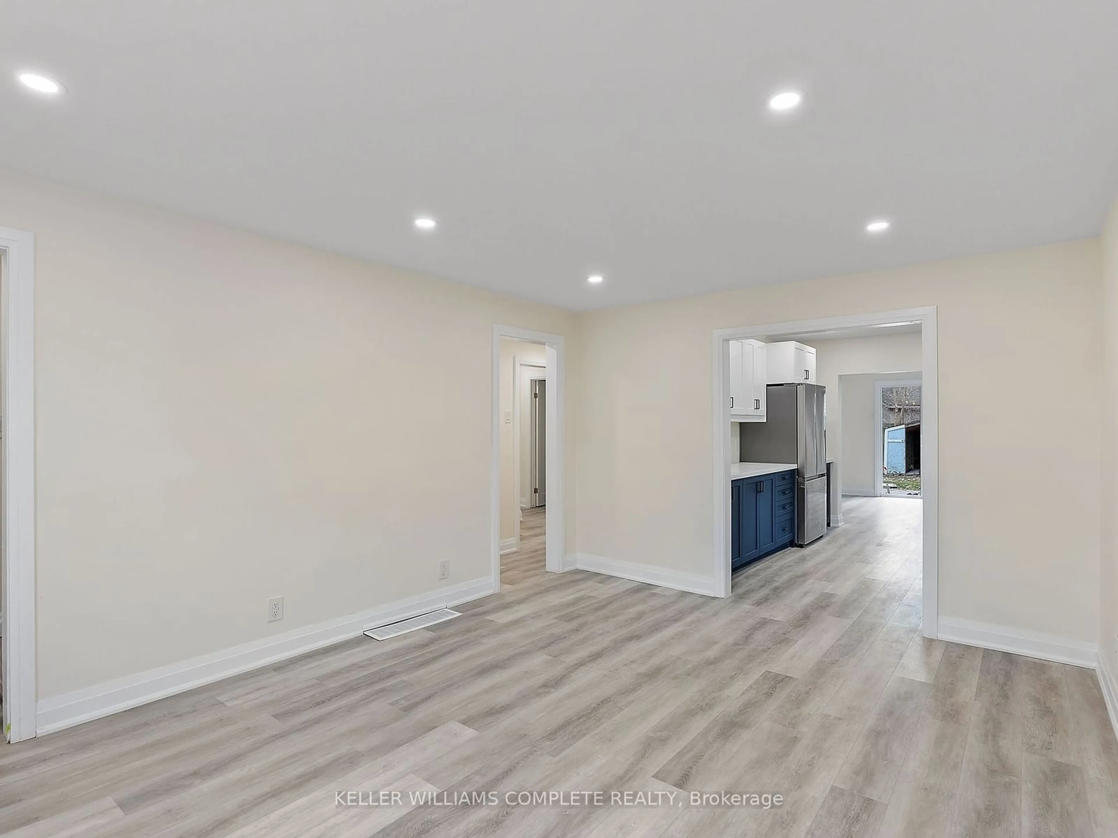 A pic of a room, wood floors for 1 Exeter Ave, Welland Ontario L3B 4X9