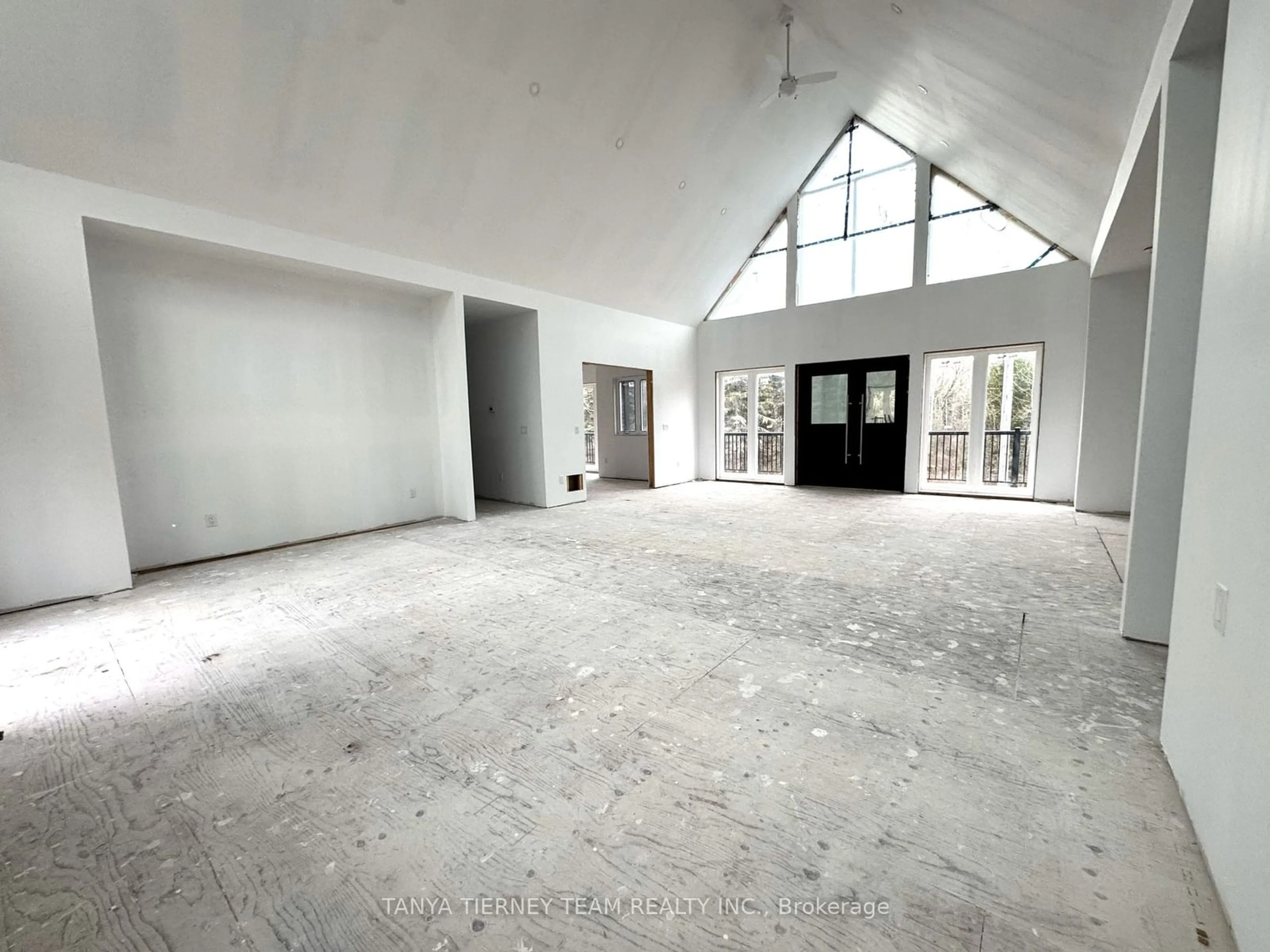 Other indoor space, cement floor for 5227 Waldon Rd, Hamilton Township Ontario K0K 2E0