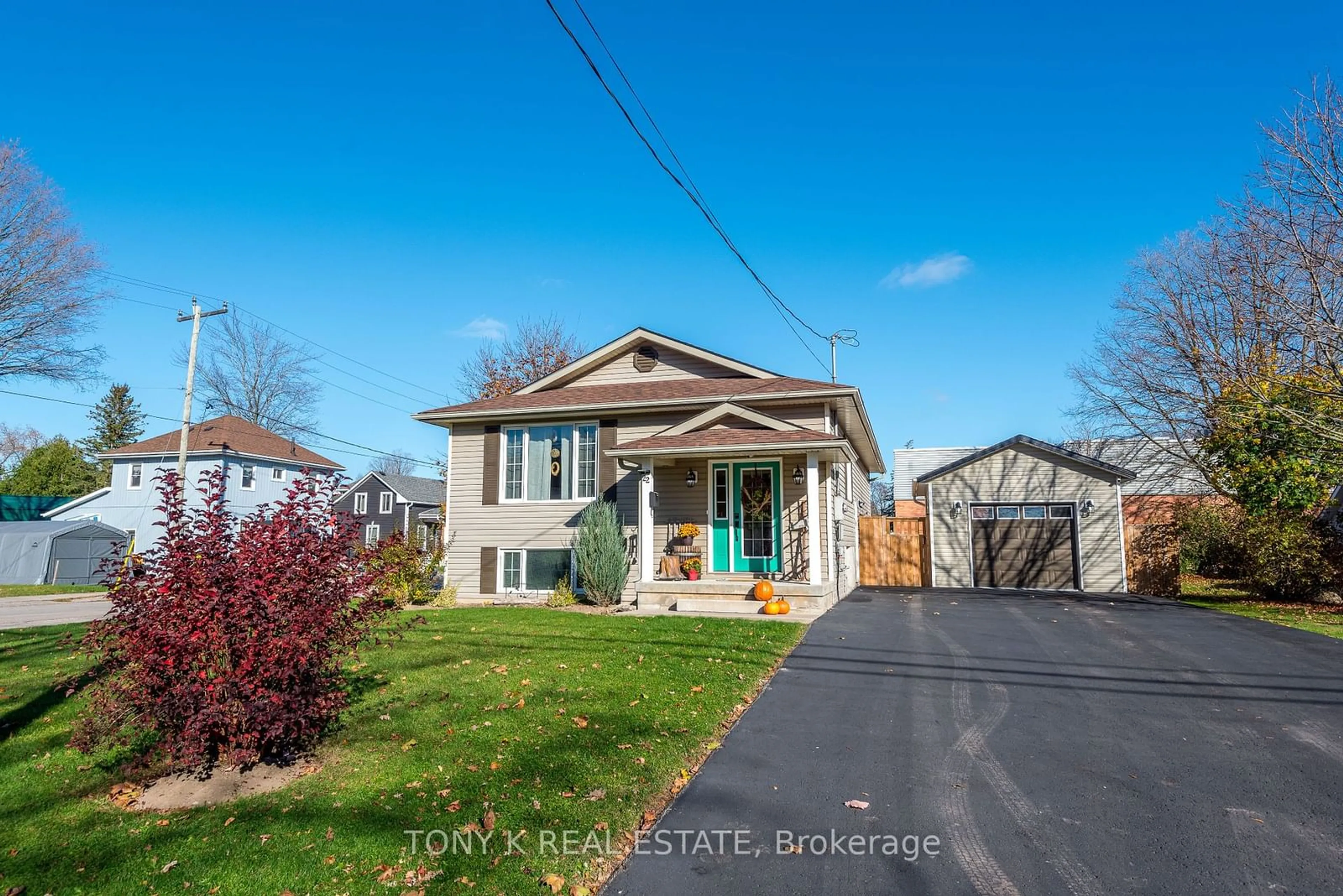 Frontside or backside of a home, cottage for 22 St Paul St, Kawartha Lakes Ontario K9V 1S4