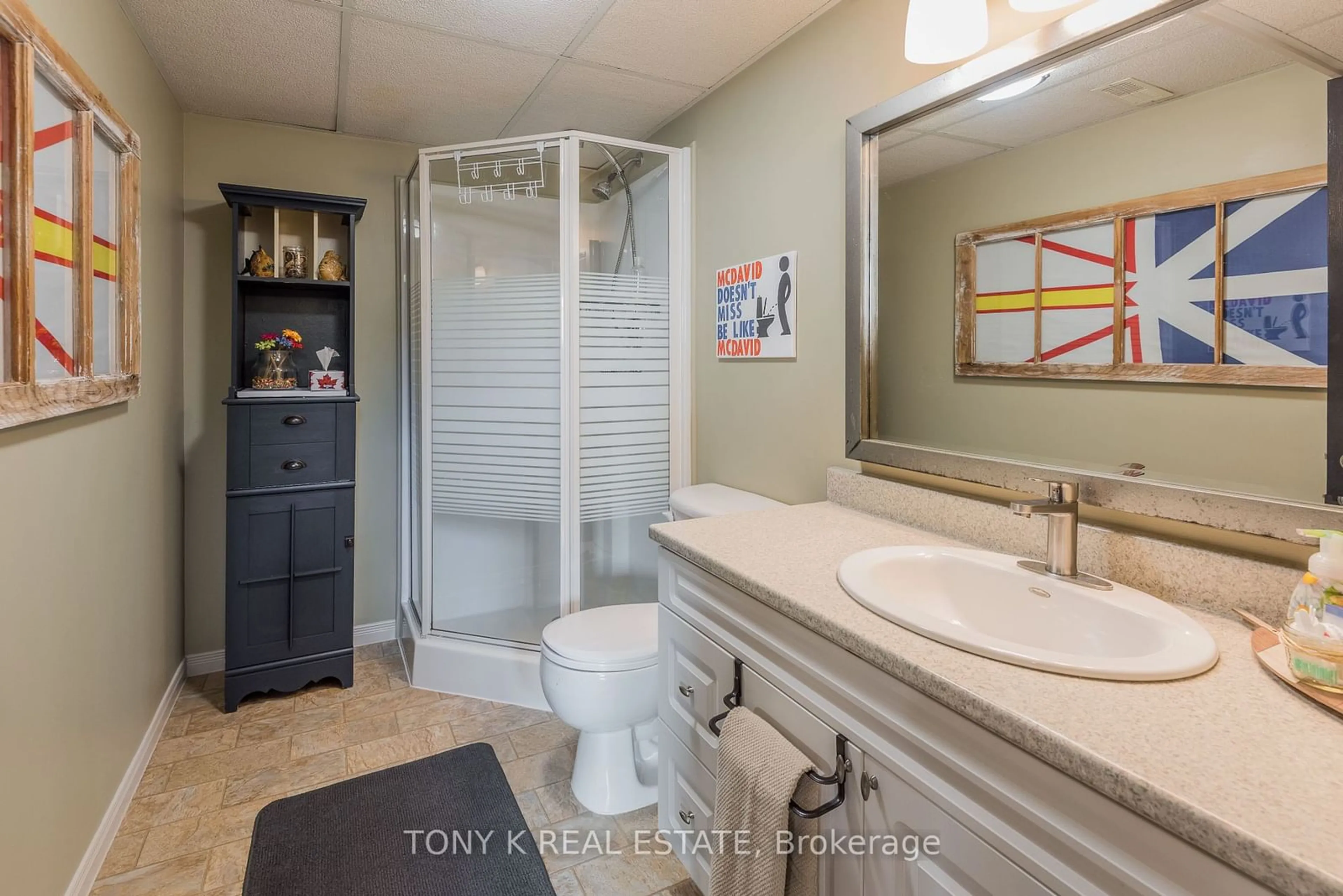 Standard bathroom for 22 St Paul St, Kawartha Lakes Ontario K9V 1S4