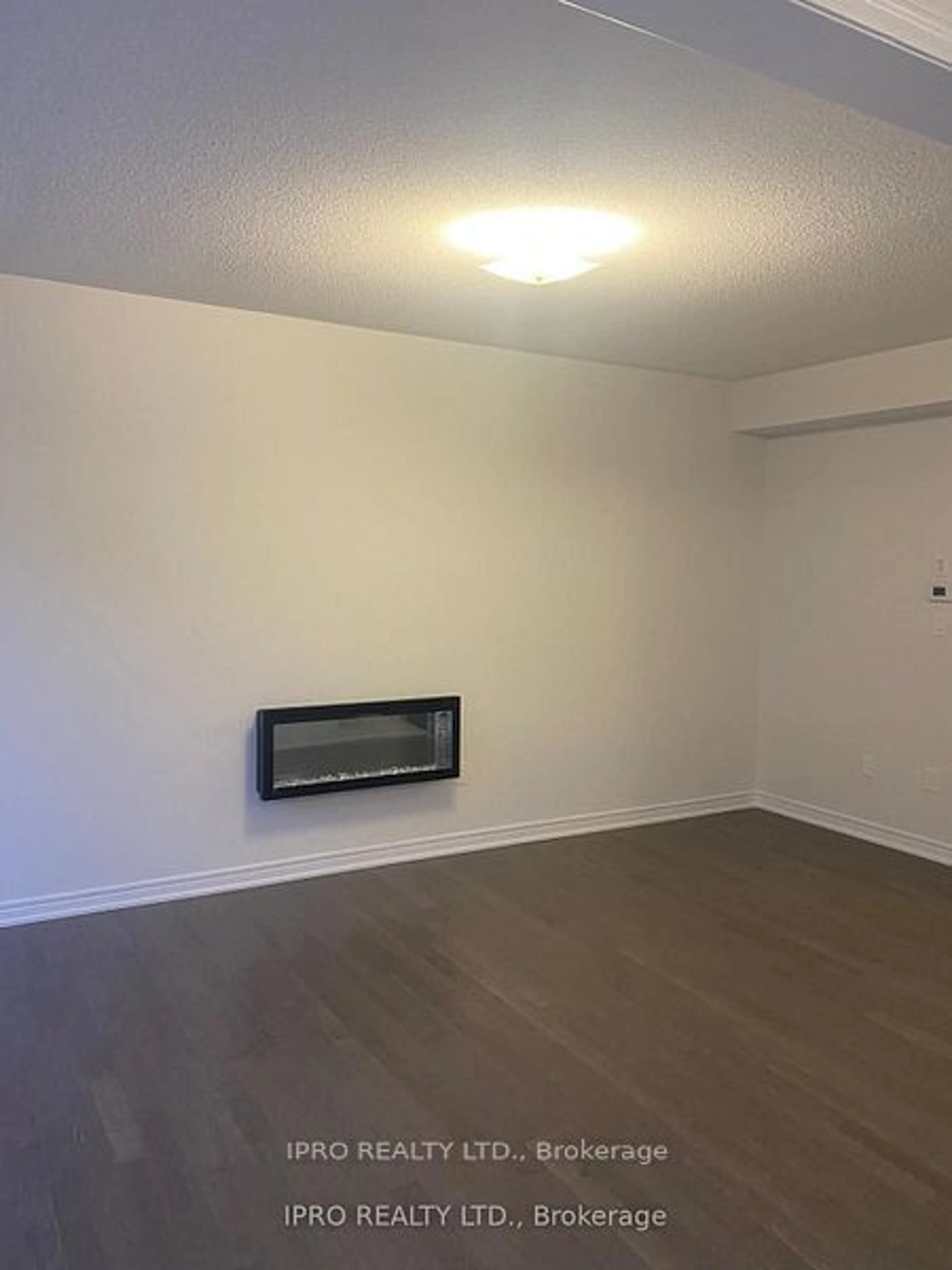 A pic of a room, not visible floor for 719 Potawatomi Cres, Shelburne Ontario L9V 3Y4