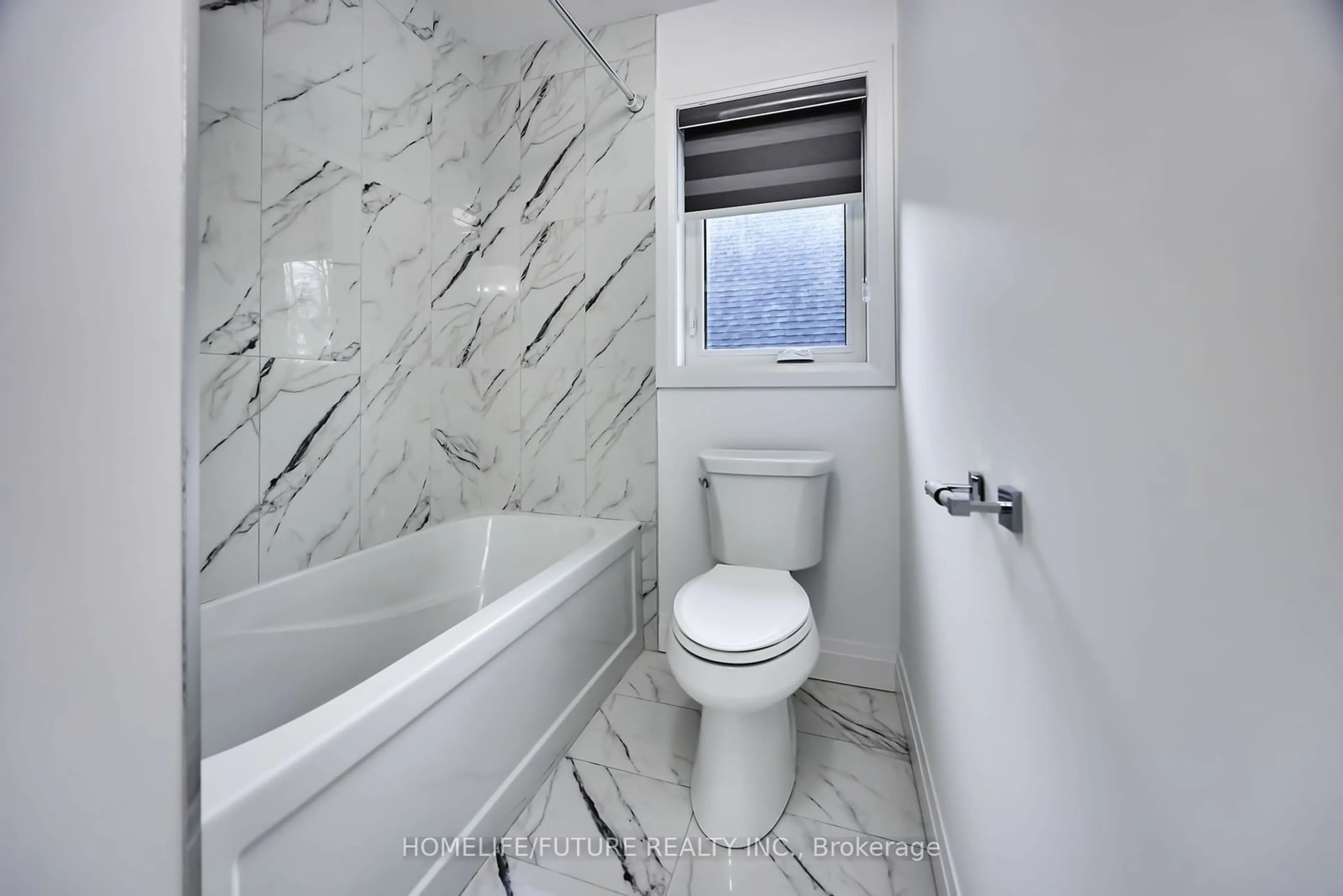 Bathroom, ceramic floors for 249.5 King St, Ingersoll Ontario N5C 1H4