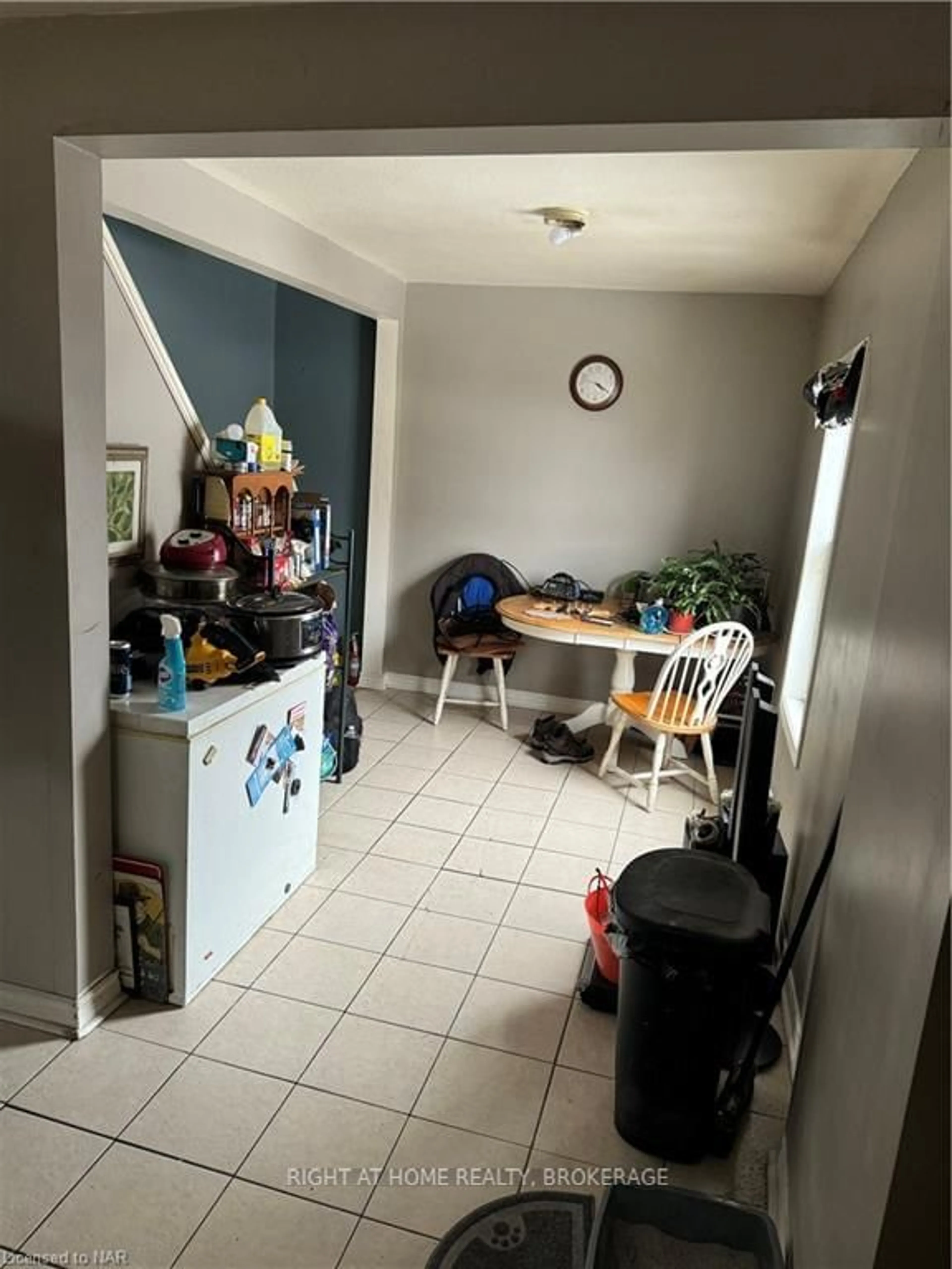 A pic of a room, not visible floor for 5564 FRASER St, Niagara Falls Ontario L2E 3C9