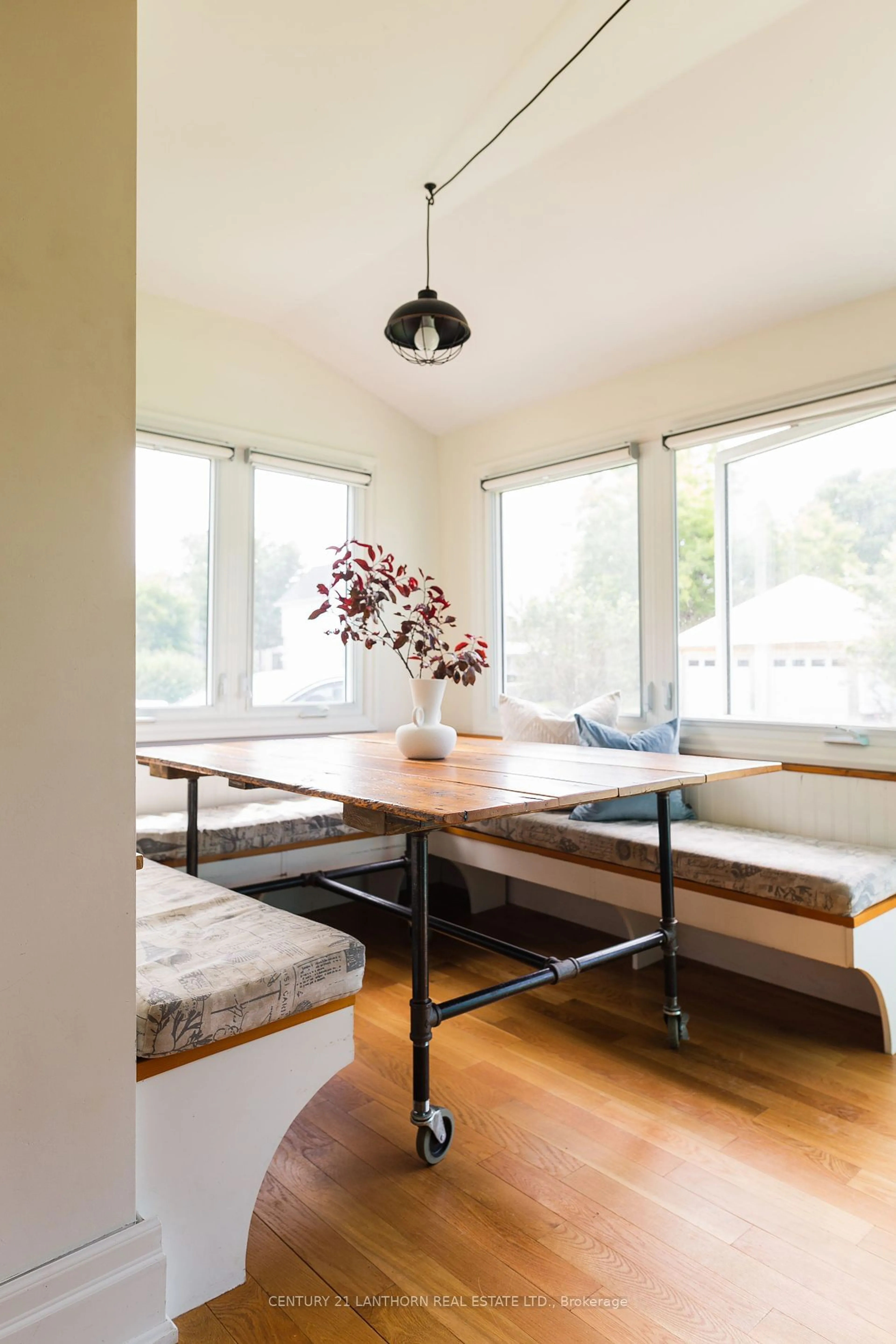 Dining room, wood floors for 230 Oak St, Prince Edward County Ontario K0K 3L0