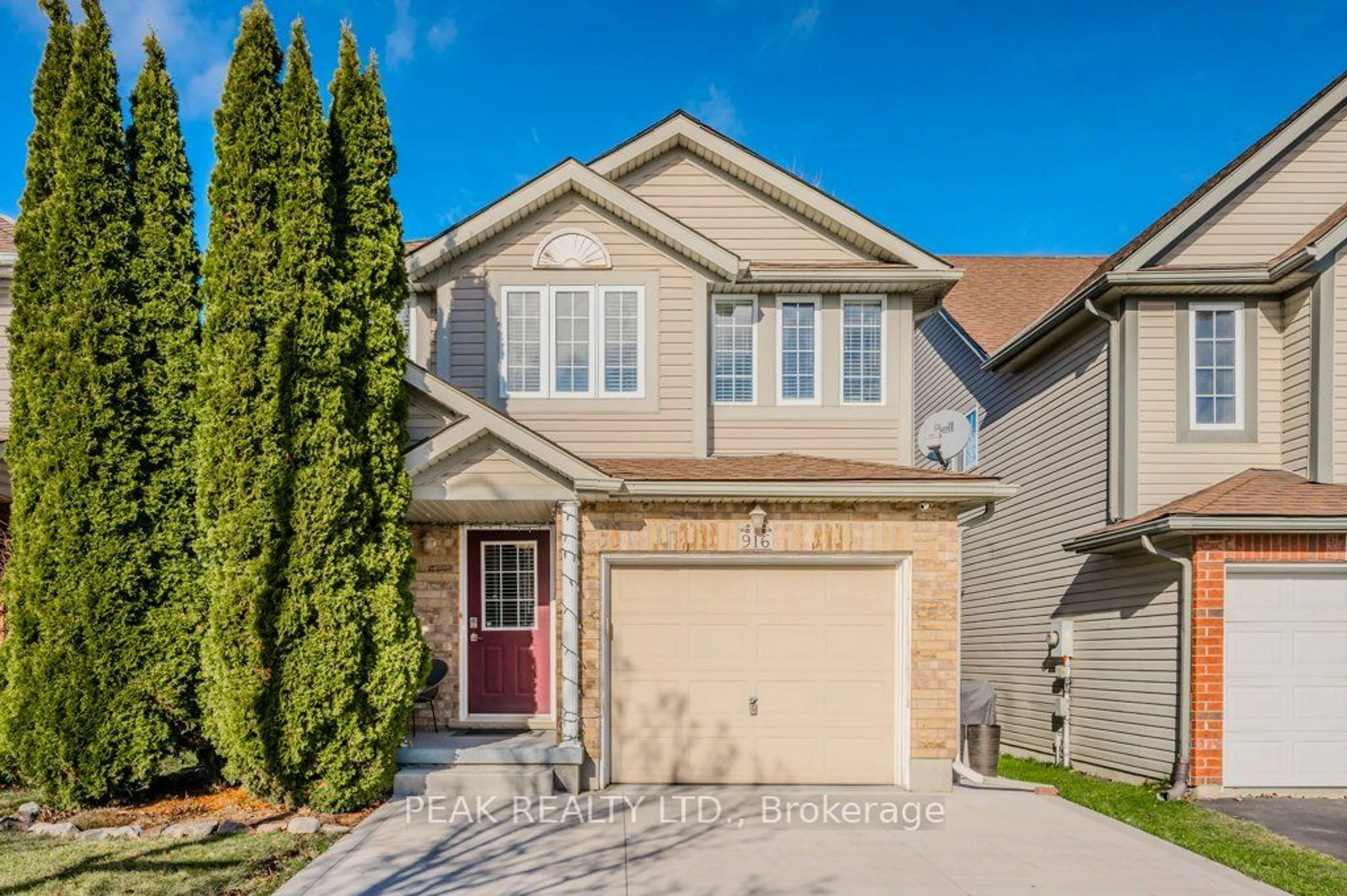 Frontside or backside of a home, cottage for 916 Atlantic Blvd, Waterloo Ontario N2K 4L4