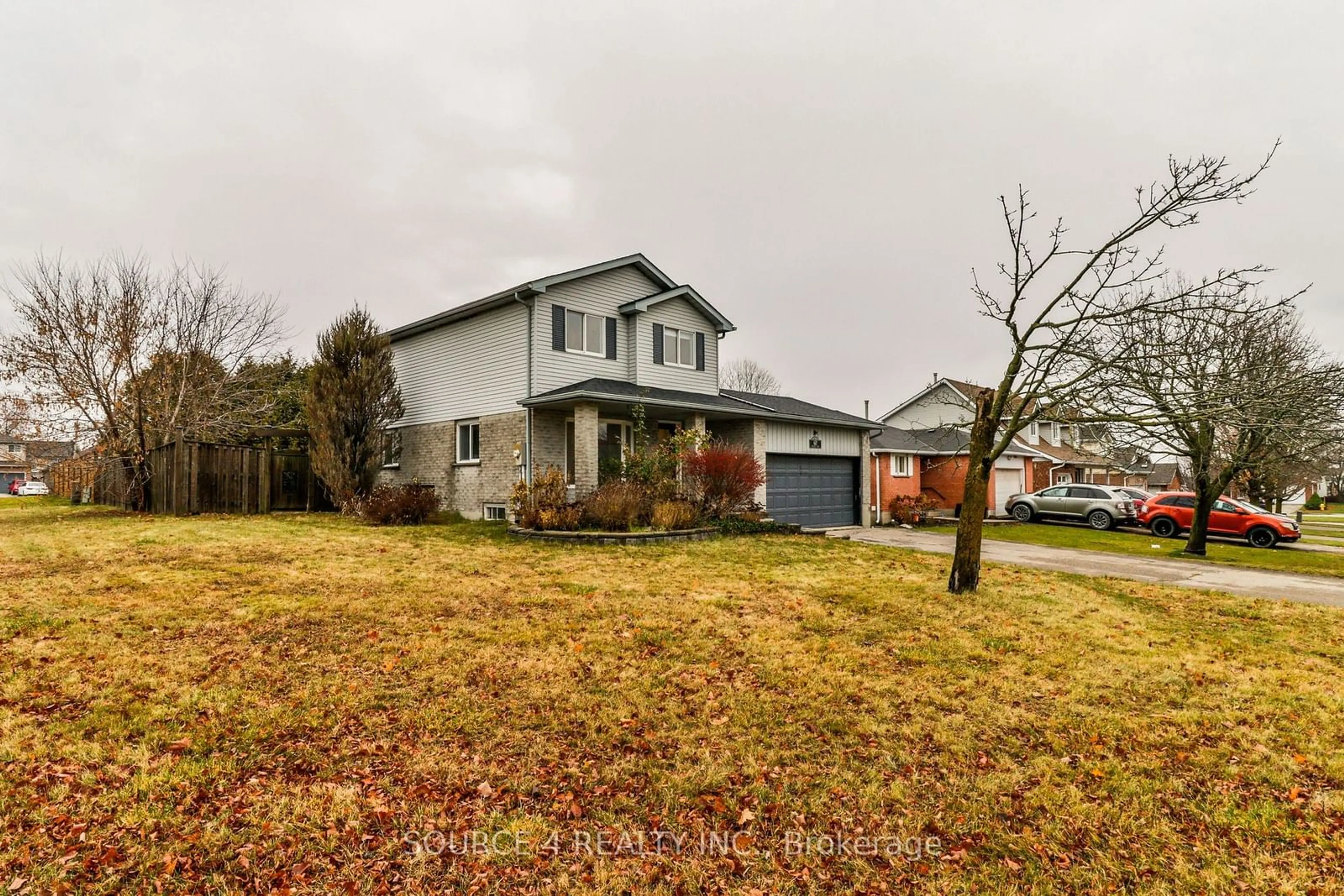 A pic from exterior of the house or condo, the street view for 617 Canfield Pl, Shelburne Ontario L9V 3A5