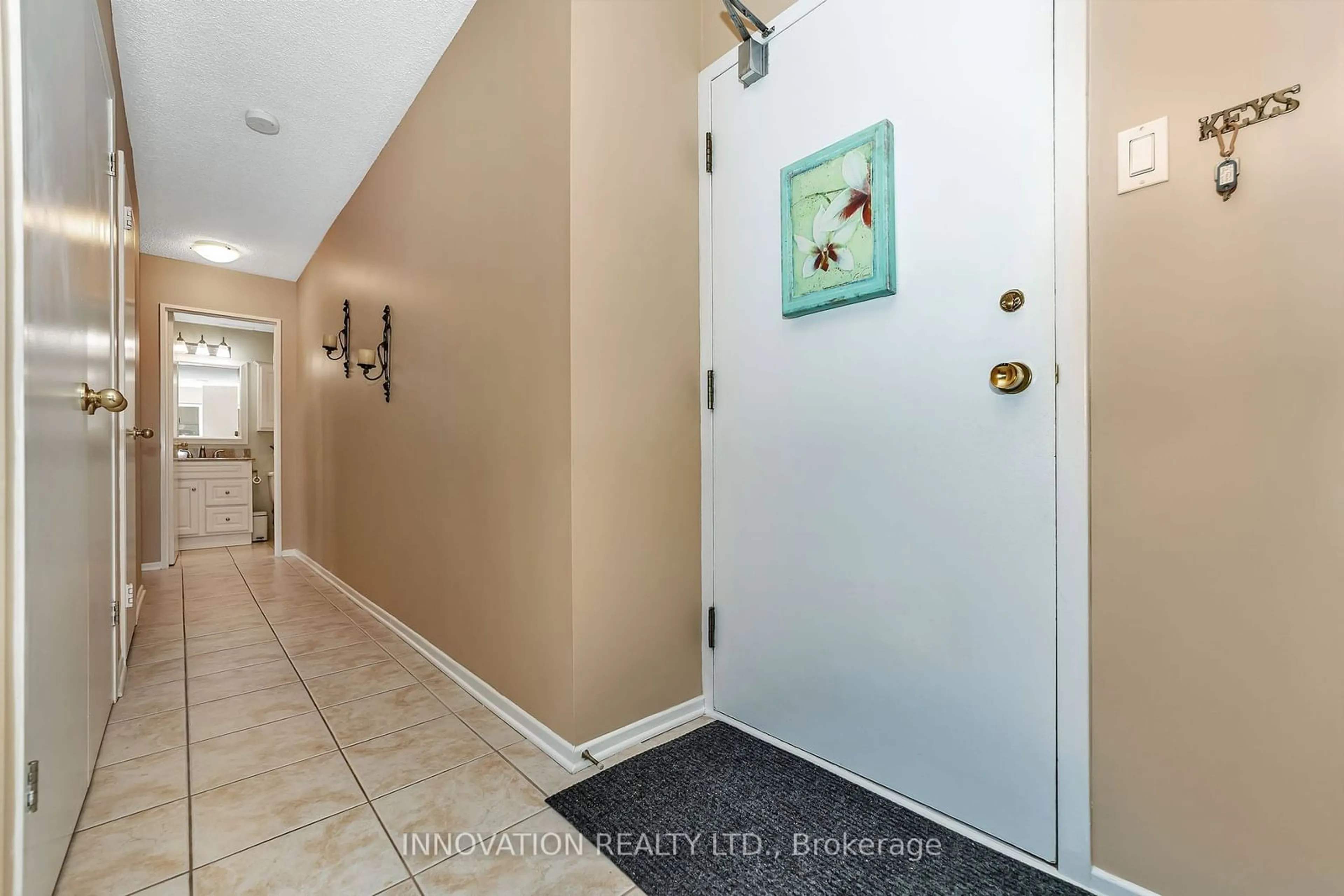 Indoor entryway, wood floors for 1285 Cahill Dr #908, Hunt Club - South Keys and Area Ontario K1V 9A7