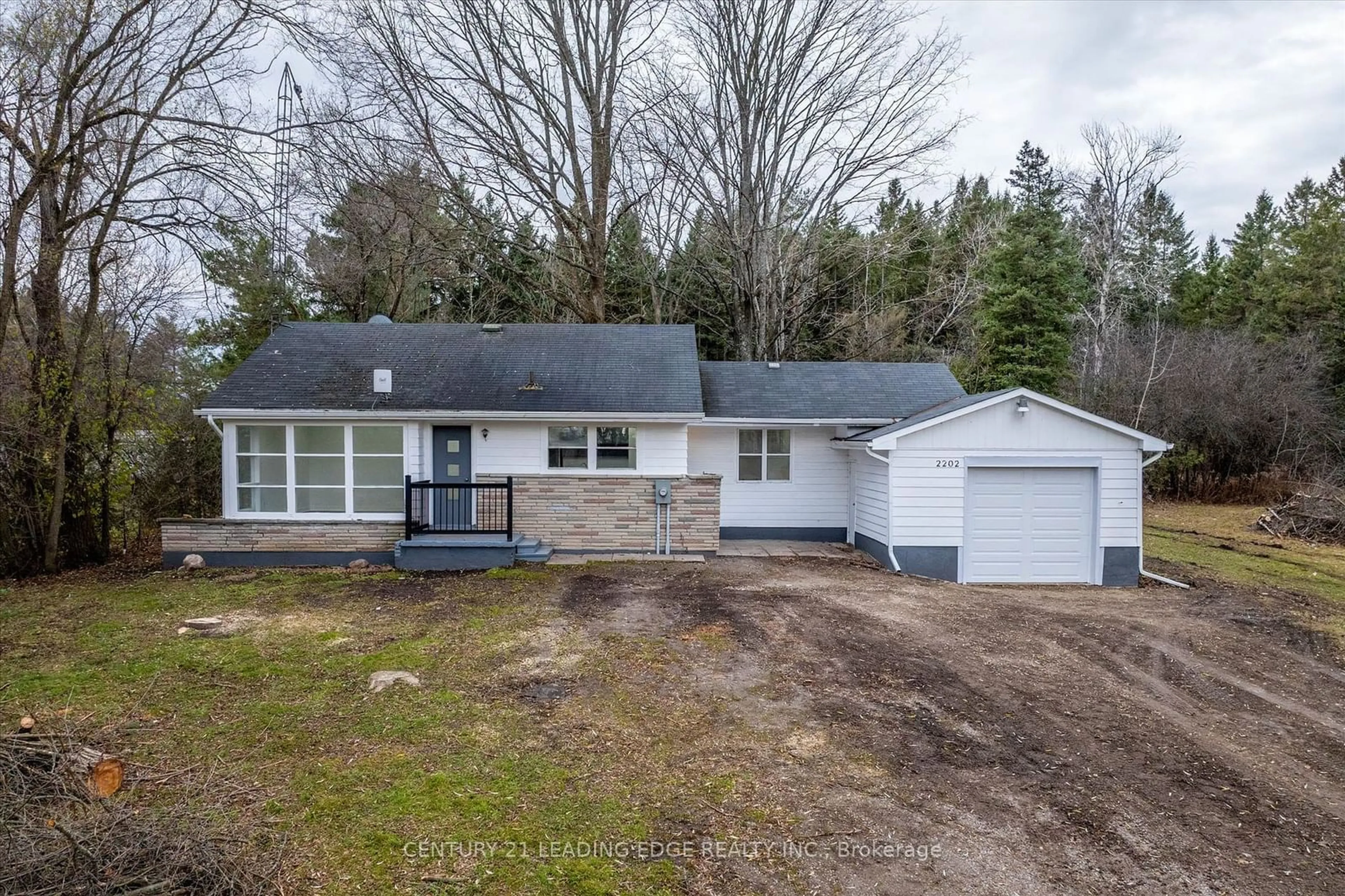 Frontside or backside of a home, cottage for 2202 Davis Rd, Cavan Monaghan Ontario K9J 6X4