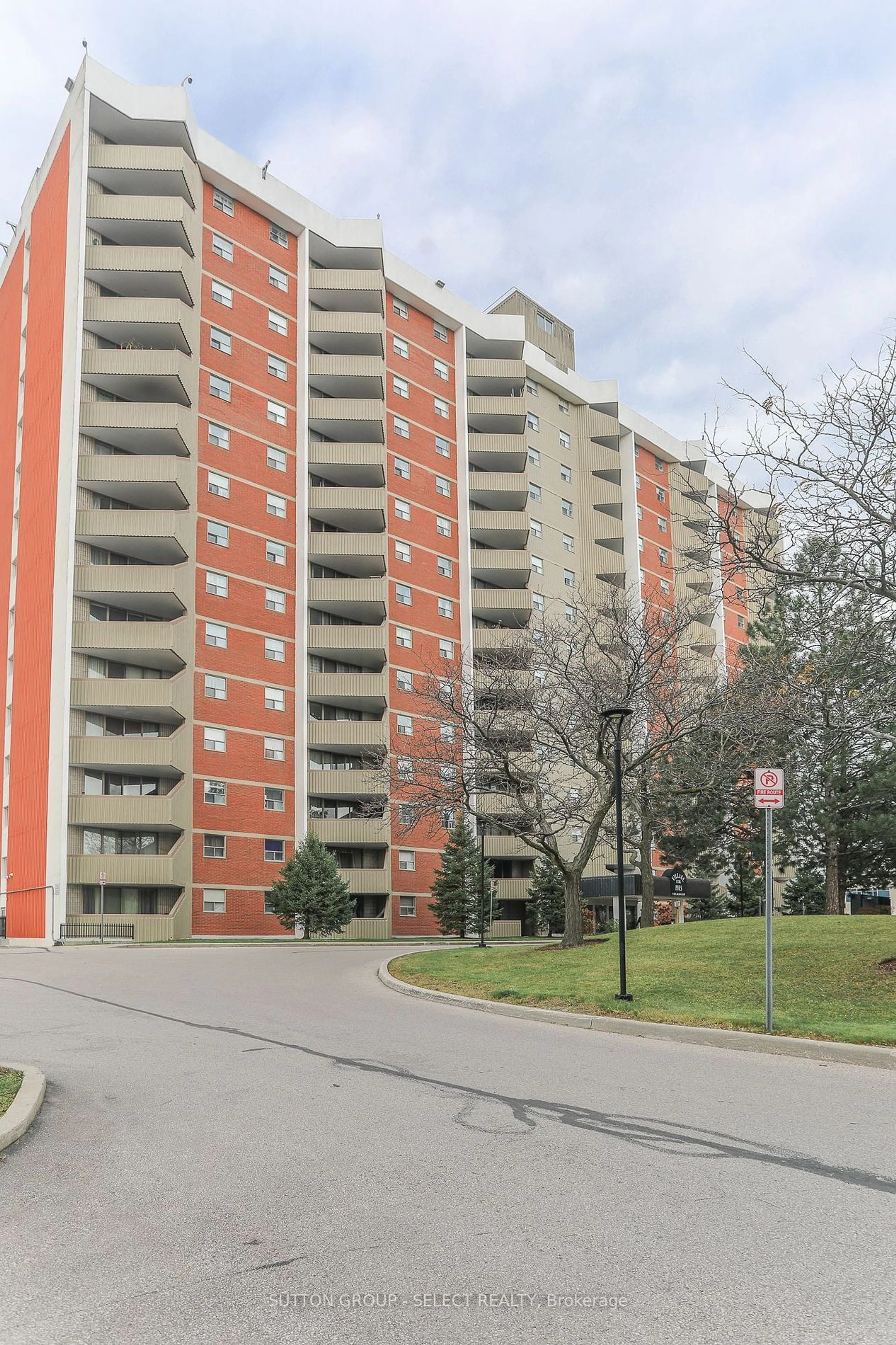 A pic from exterior of the house or condo, the street view for 1103 Jalna Blvd #110, London Ontario N6E 1W8