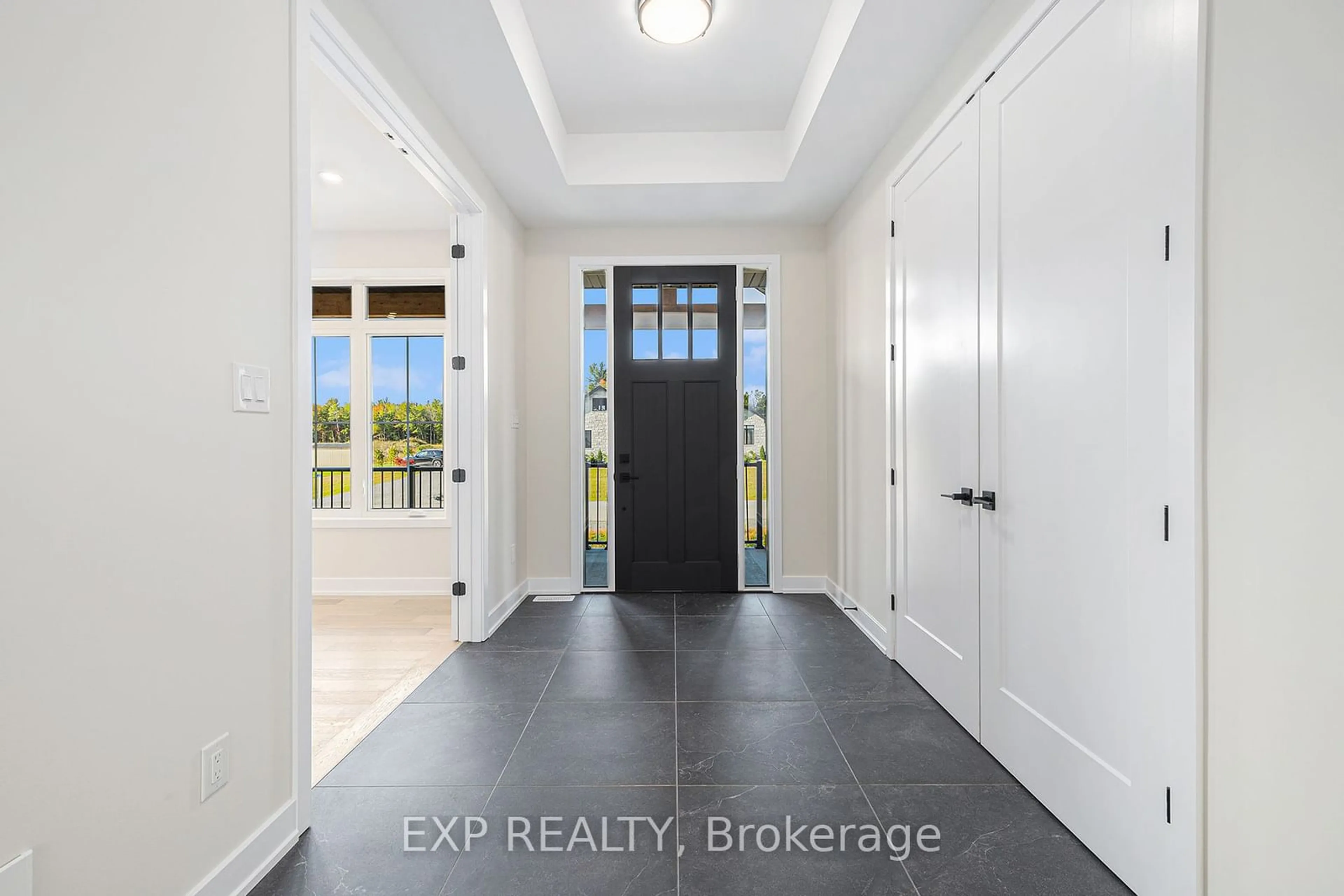 Indoor entryway, wood floors for 1685 TRIZISKY St, North Dundas Ontario K0E 1S0